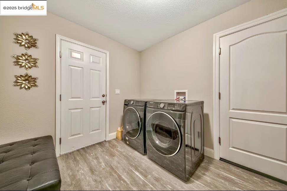 Detail Gallery Image 11 of 18 For 1029 Shepherds Dr #11, South Lake Tahoe,  CA 96150 - 4 Beds | 3 Baths