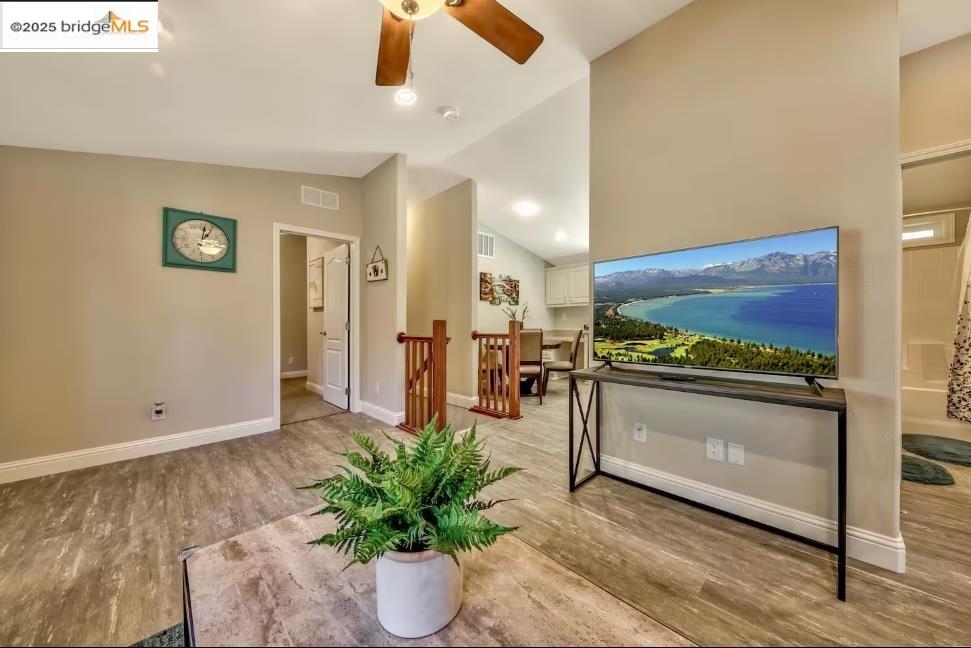 Detail Gallery Image 7 of 18 For 1029 Shepherds Dr #11, South Lake Tahoe,  CA 96150 - 4 Beds | 3 Baths