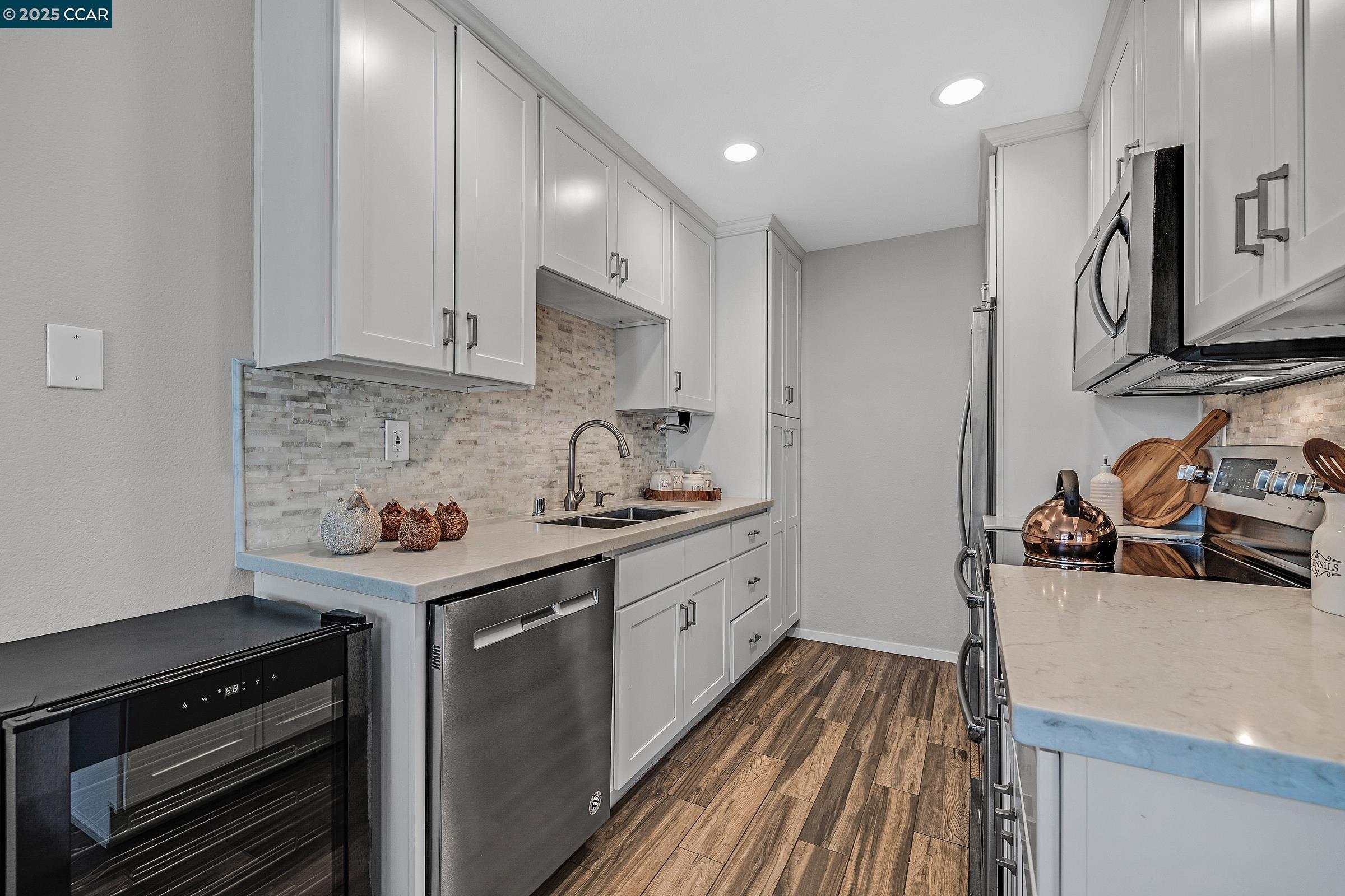 Detail Gallery Image 12 of 34 For 3065 Fostoria Cir, Danville,  CA 94526 - 3 Beds | 2 Baths