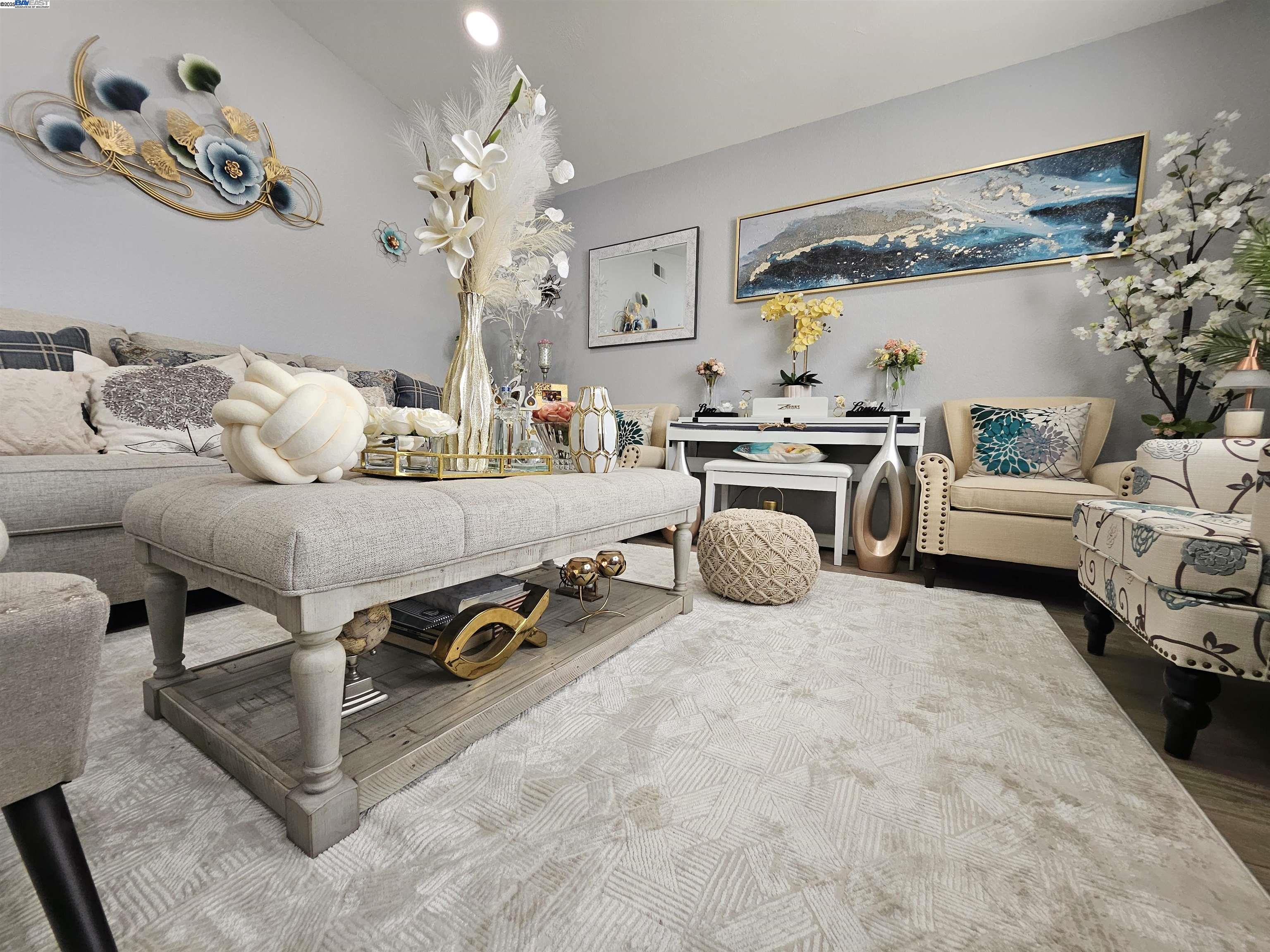 Detail Gallery Image 13 of 59 For 20 Dunes Way, Antioch,  CA 94509 - 3 Beds | 2 Baths