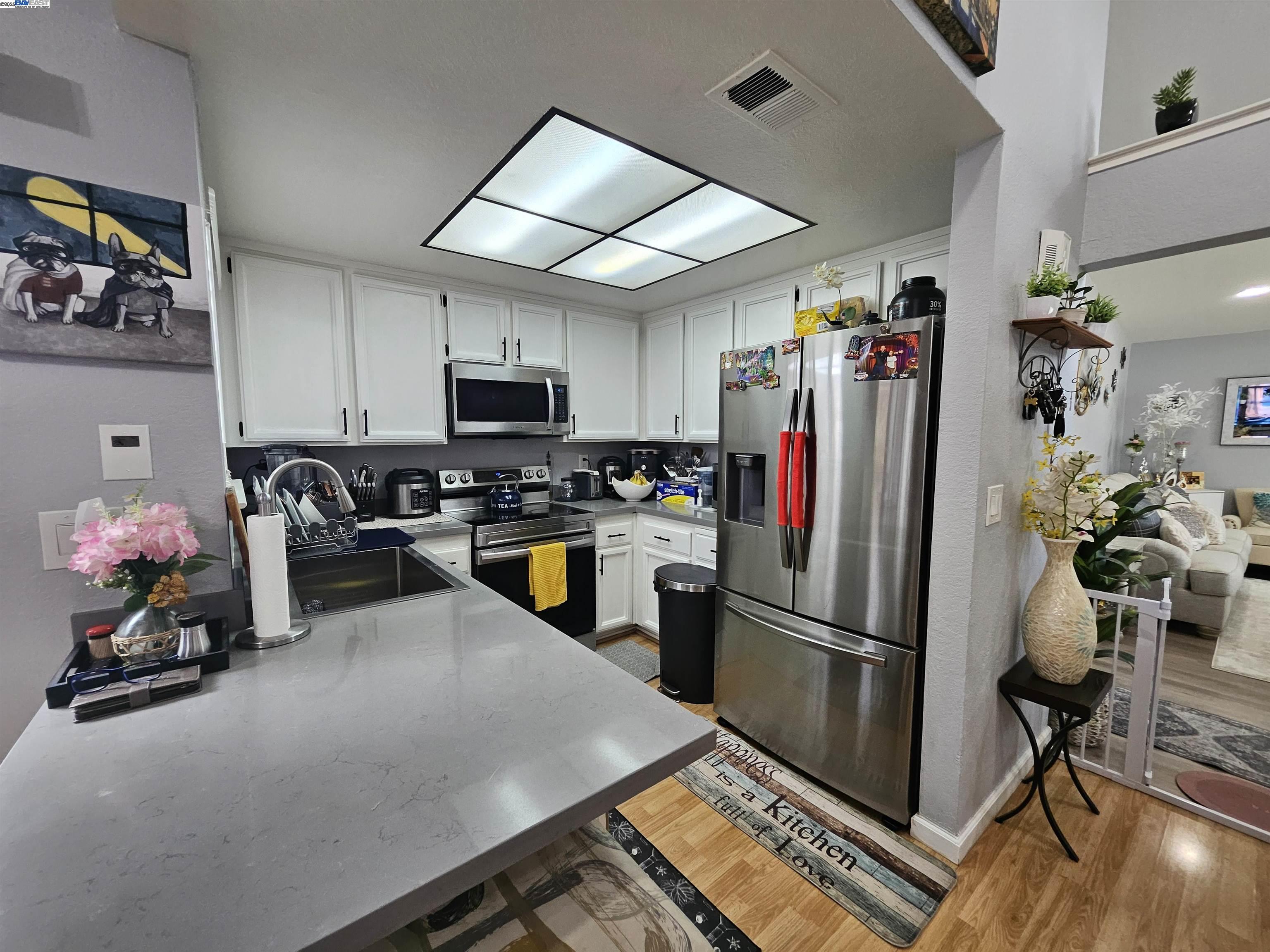 Detail Gallery Image 25 of 59 For 20 Dunes Way, Antioch,  CA 94509 - 3 Beds | 2 Baths