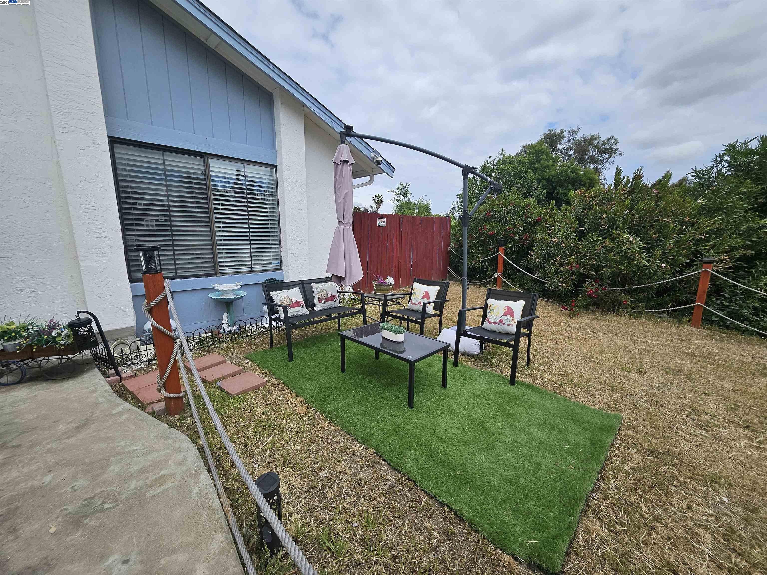 Detail Gallery Image 7 of 59 For 20 Dunes Way, Antioch,  CA 94509 - 3 Beds | 2 Baths