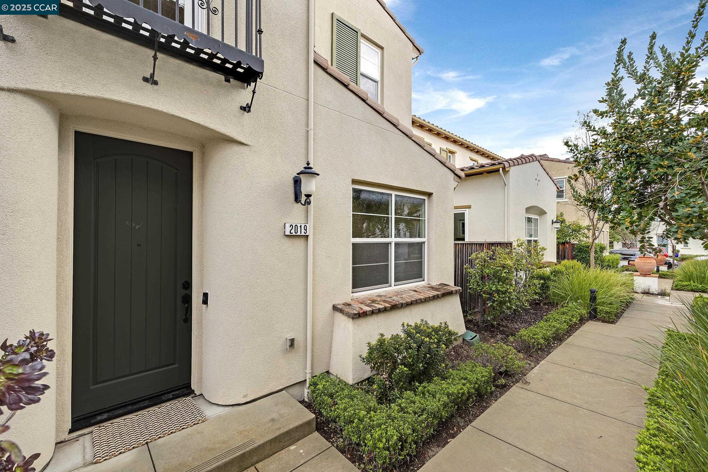 Detail Gallery Image 4 of 36 For 2019 Tarragon Rose, San Ramon,  CA 94582 - 4 Beds | 3 Baths
