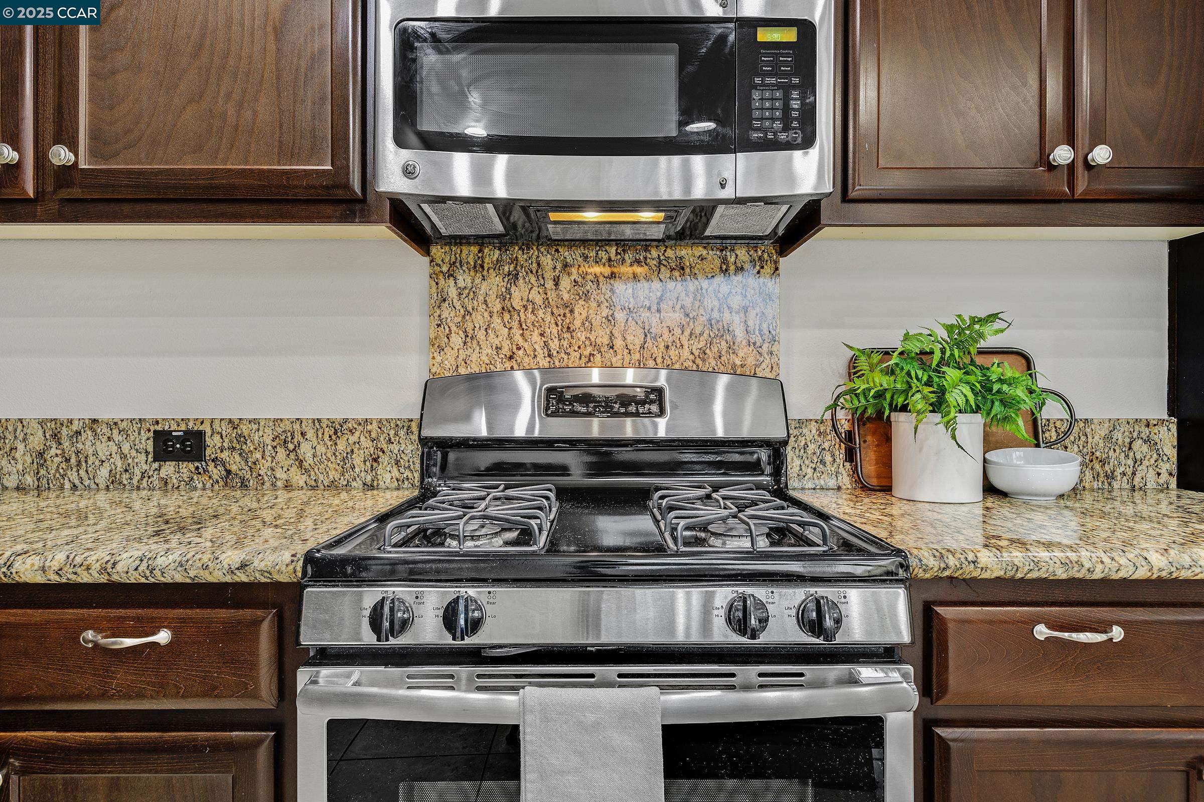 Detail Gallery Image 9 of 36 For 2019 Tarragon Rose, San Ramon,  CA 94582 - 4 Beds | 3 Baths