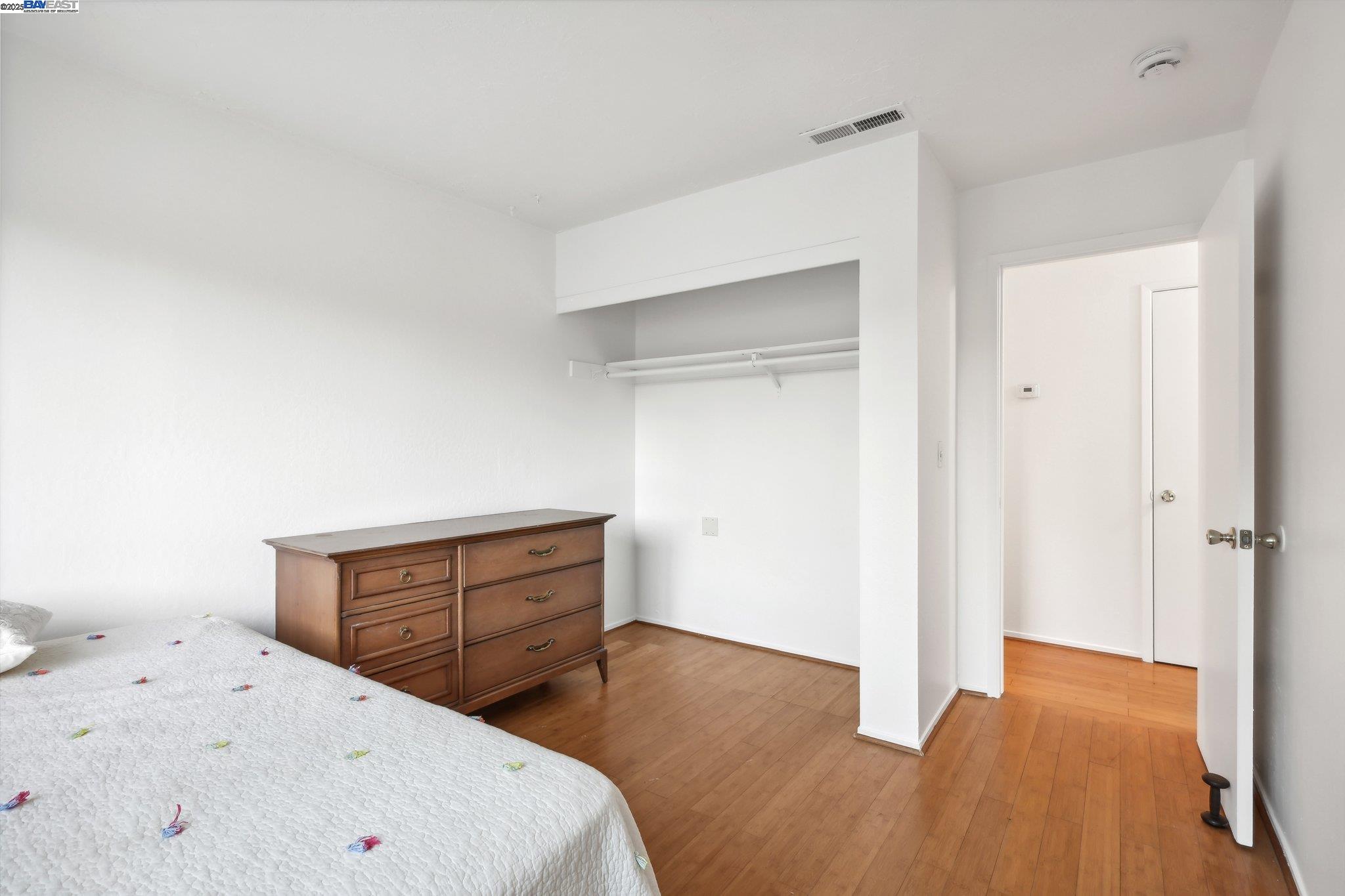 Detail Gallery Image 24 of 38 For 859 S Mcdowell Blvd, Petaluma,  CA 94954-4438 - 3 Beds | 2 Baths