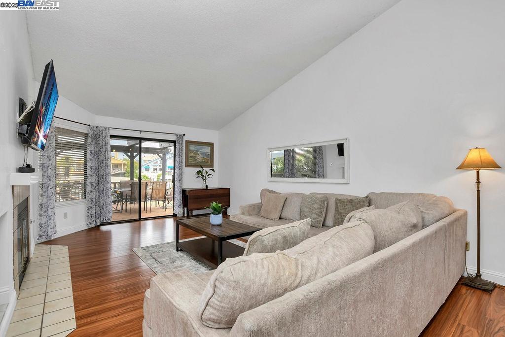 Detail Gallery Image 12 of 33 For 4691 Spinnaker Way, Discovery Bay,  CA 94505 - 3 Beds | 2 Baths