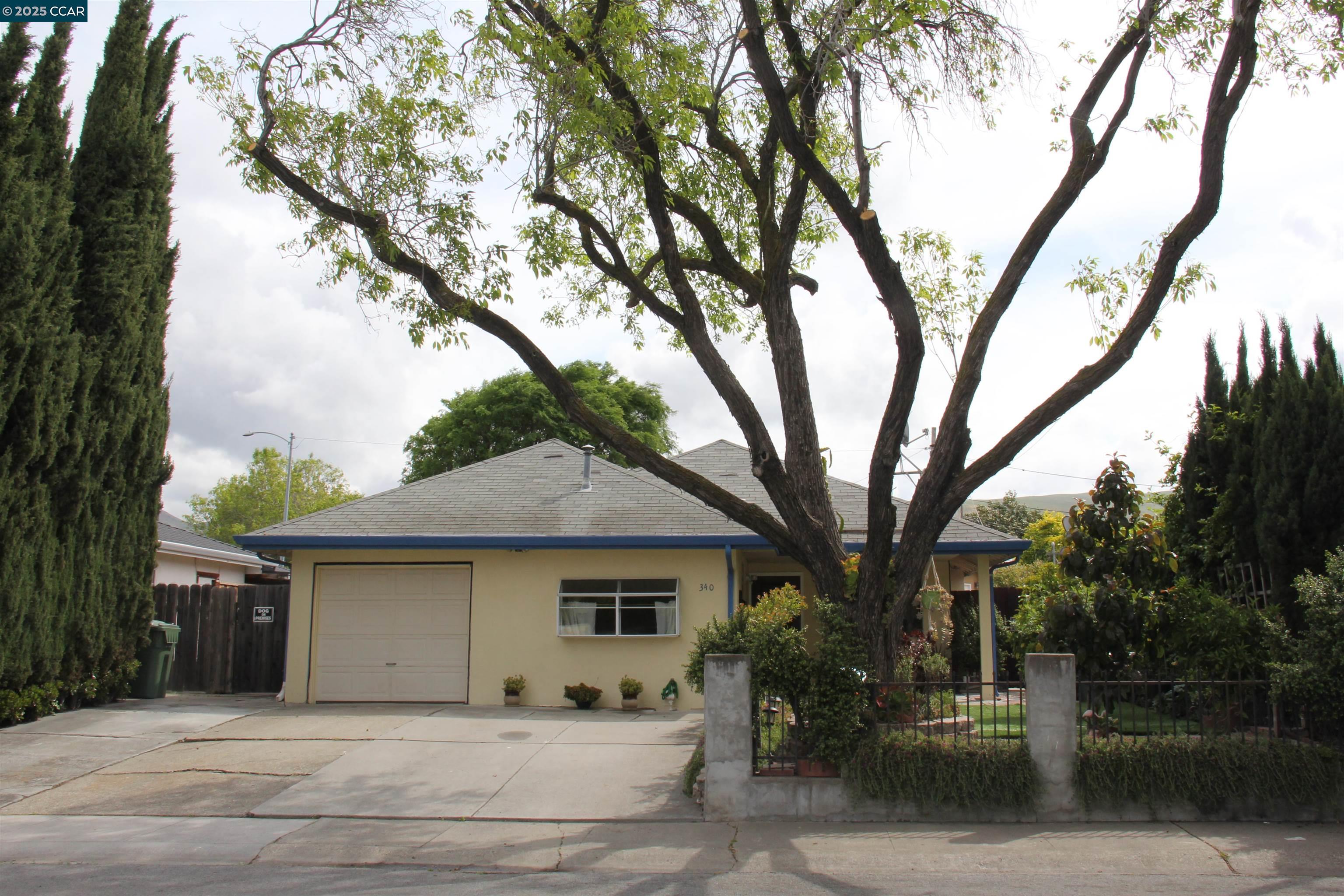Detail Gallery Image 1 of 35 For 340 Carnegie Dr, Milpitas,  CA 95035 - 4 Beds | 2 Baths