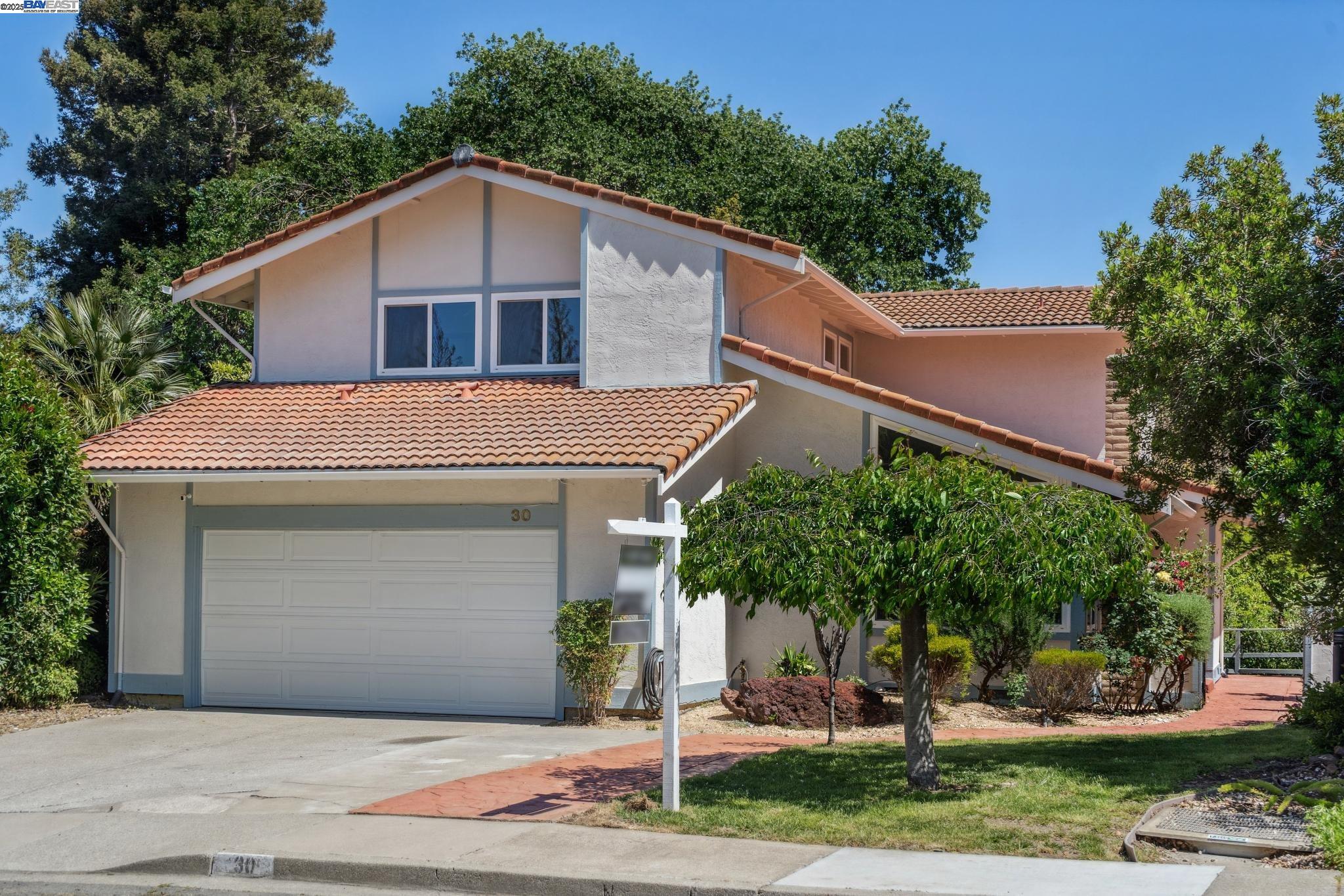 Detail Gallery Image 1 of 45 For 30 Jib Ct, Pleasant Hill,  CA 94523 - 4 Beds | 2/1 Baths