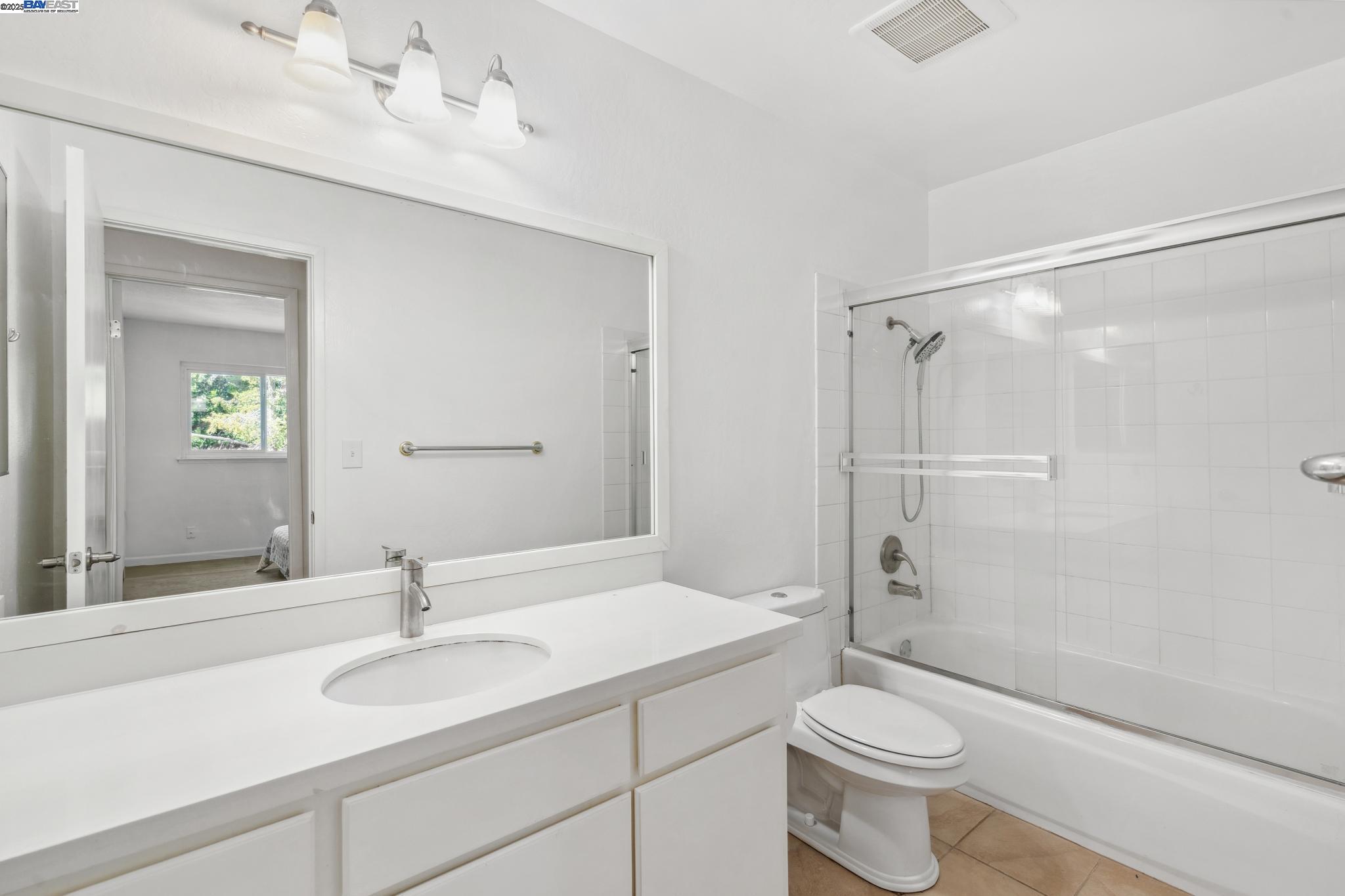 Detail Gallery Image 26 of 45 For 30 Jib Ct, Pleasant Hill,  CA 94523 - 4 Beds | 2/1 Baths