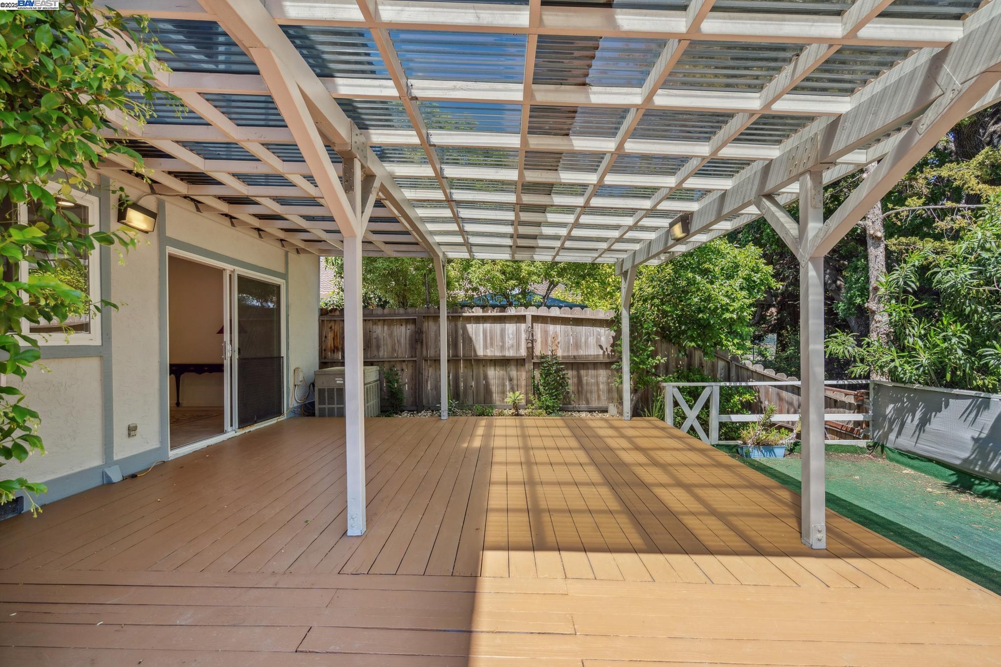 Detail Gallery Image 38 of 45 For 30 Jib Ct, Pleasant Hill,  CA 94523 - 4 Beds | 2/1 Baths