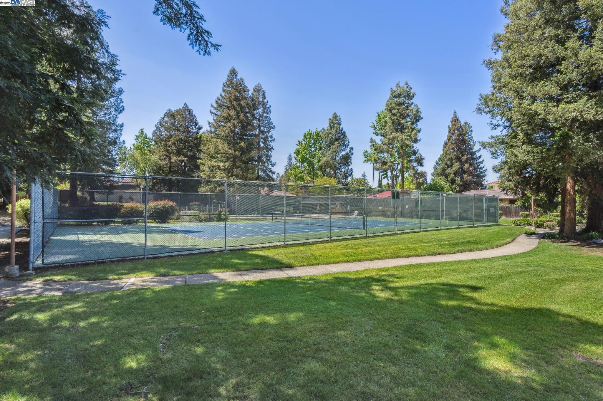 Detail Gallery Image 45 of 45 For 30 Jib Ct, Pleasant Hill,  CA 94523 - 4 Beds | 2/1 Baths