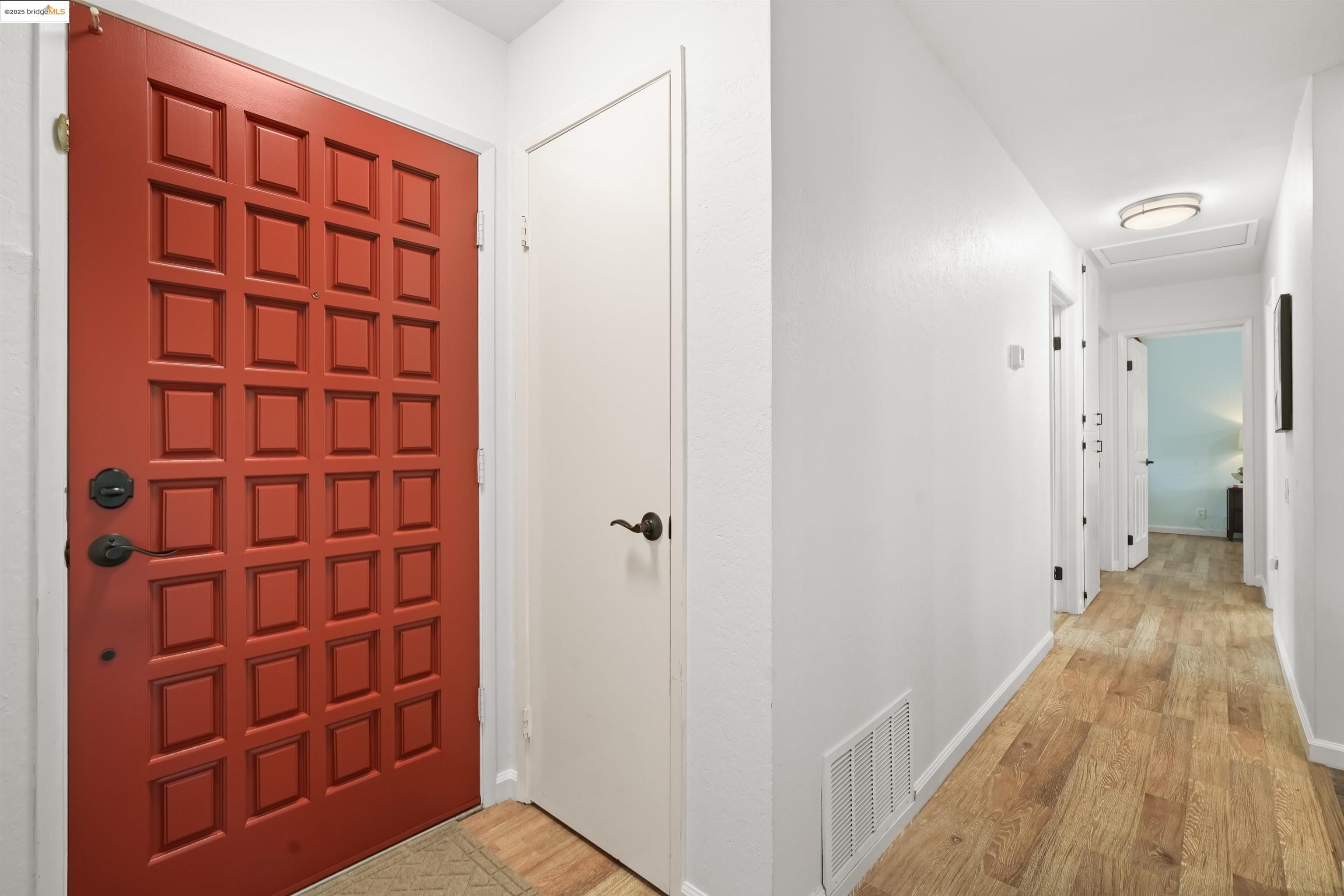 Detail Gallery Image 9 of 22 For 4881 Rue Loiret, San Jose,  CA 95136 - 3 Beds | 2 Baths