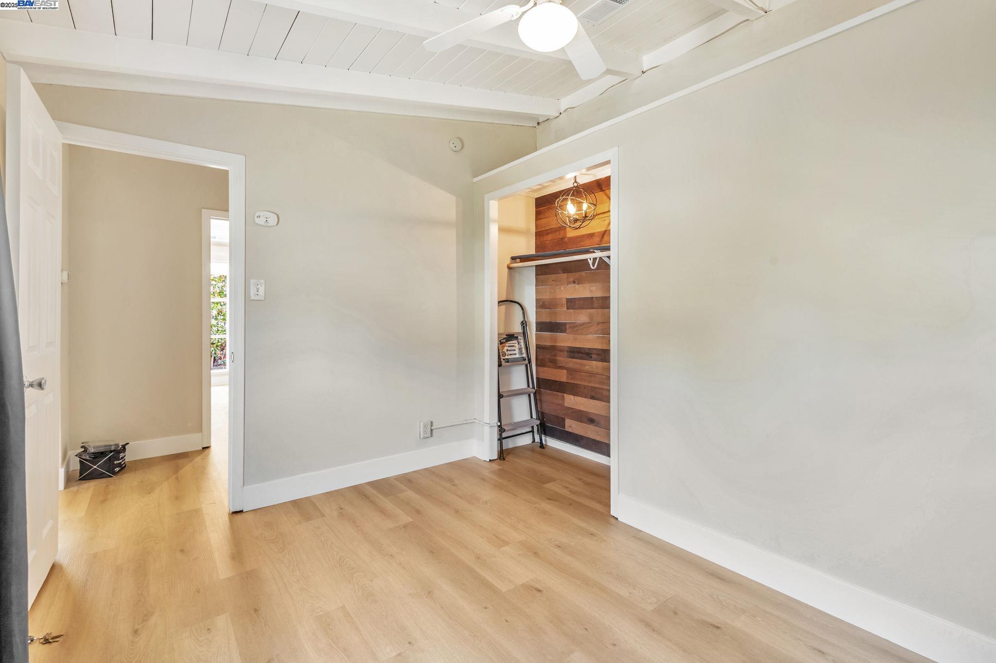Detail Gallery Image 14 of 34 For 2201 N 6th St, Concord,  CA 94519 - 3 Beds | 2 Baths
