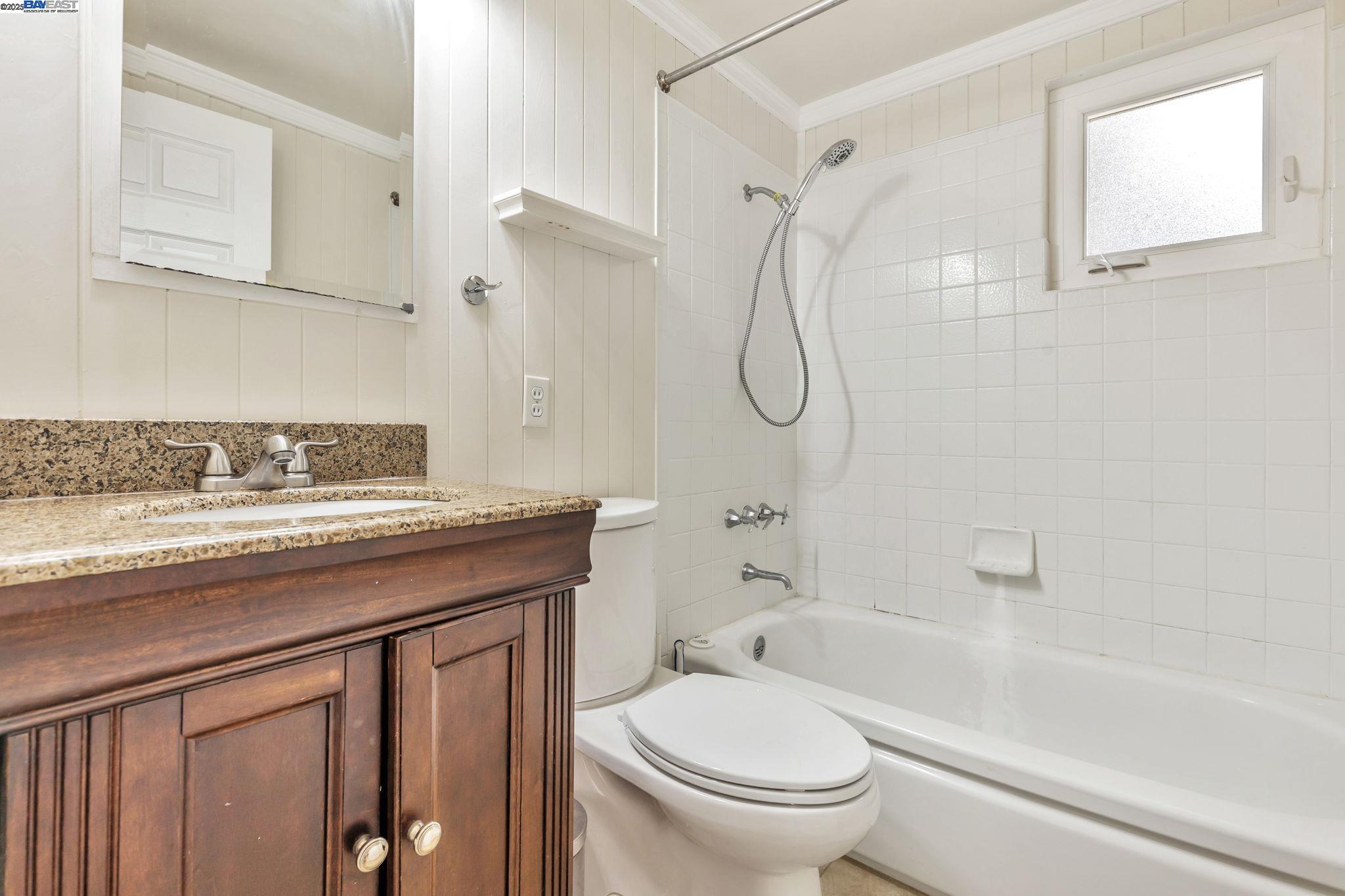Detail Gallery Image 16 of 34 For 2201 N 6th St, Concord,  CA 94519 - 3 Beds | 2 Baths
