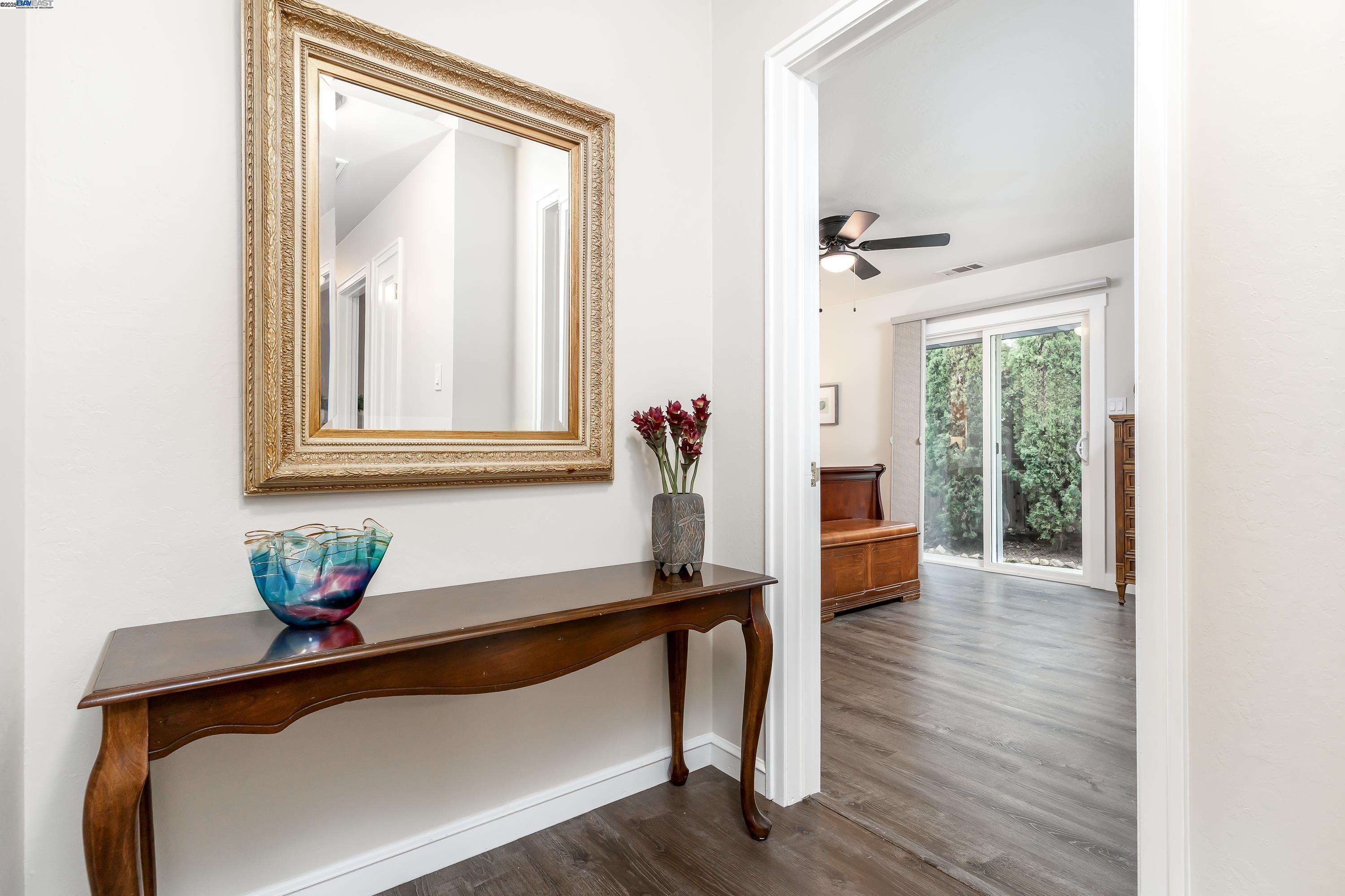 Detail Gallery Image 22 of 45 For 4499 Hillsborough Dr, Castro Valley,  CA 94546 - 4 Beds | 3 Baths