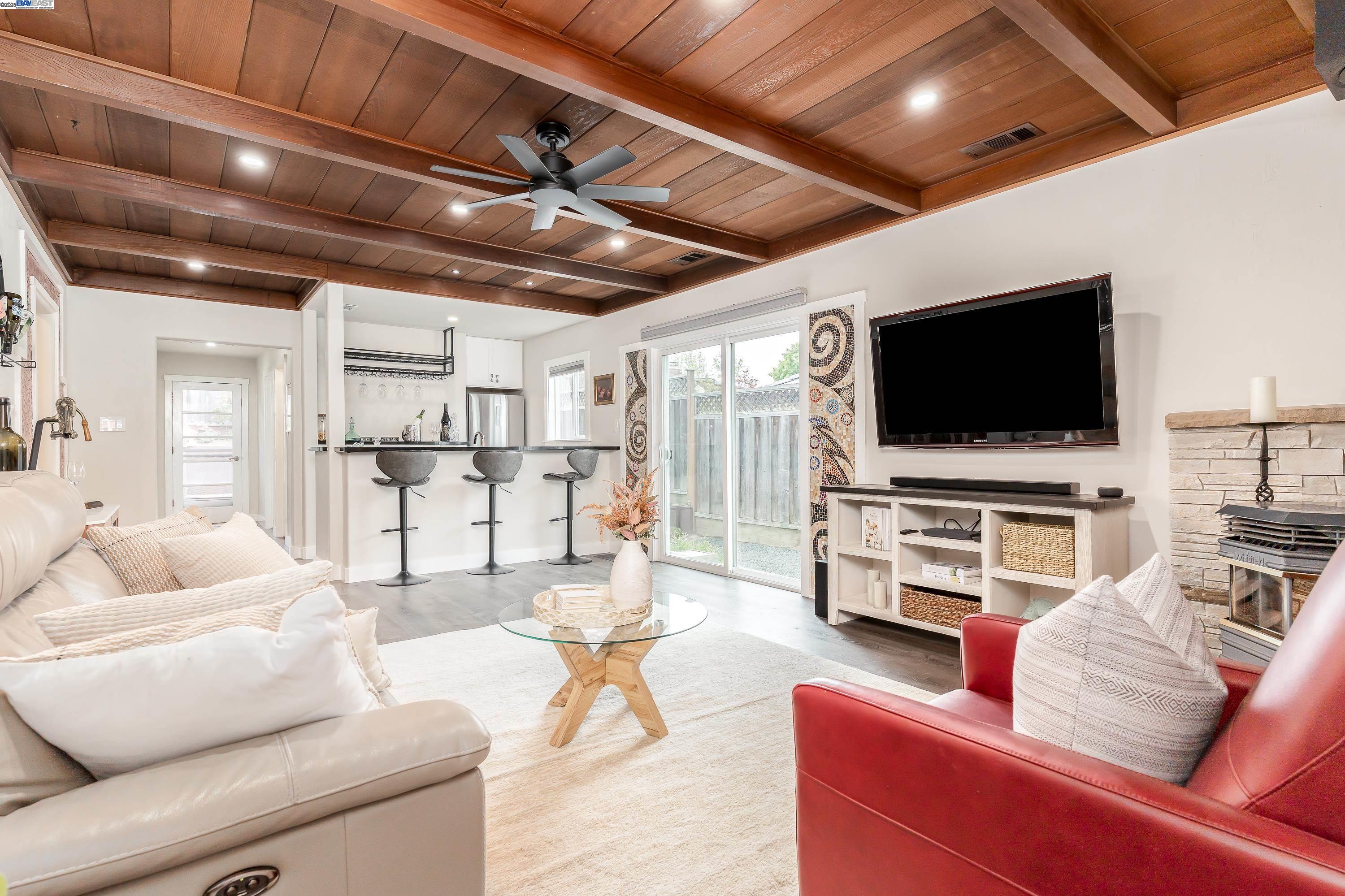 Detail Gallery Image 26 of 45 For 4499 Hillsborough Dr, Castro Valley,  CA 94546 - 4 Beds | 3 Baths