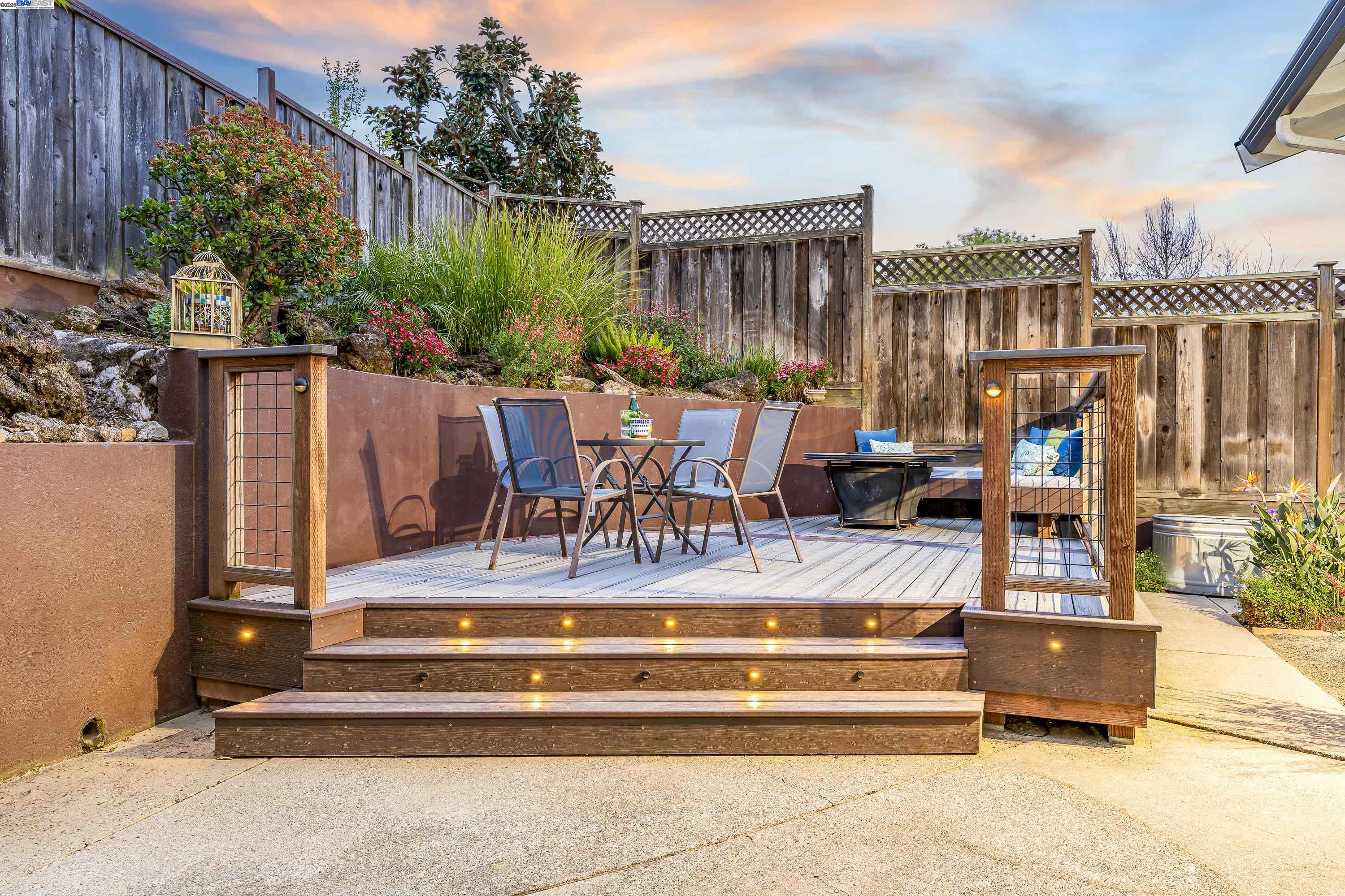 Detail Gallery Image 39 of 45 For 4499 Hillsborough Dr, Castro Valley,  CA 94546 - 4 Beds | 3 Baths
