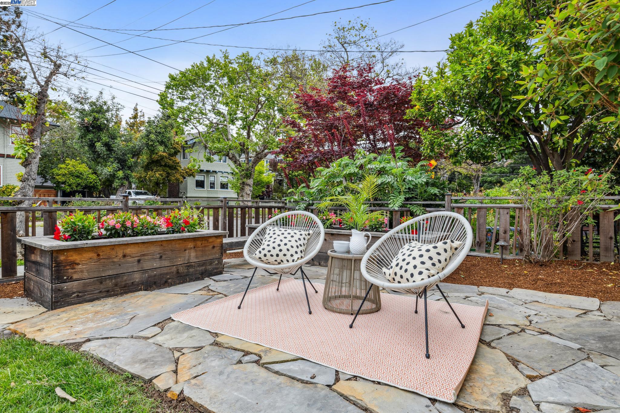 property-img