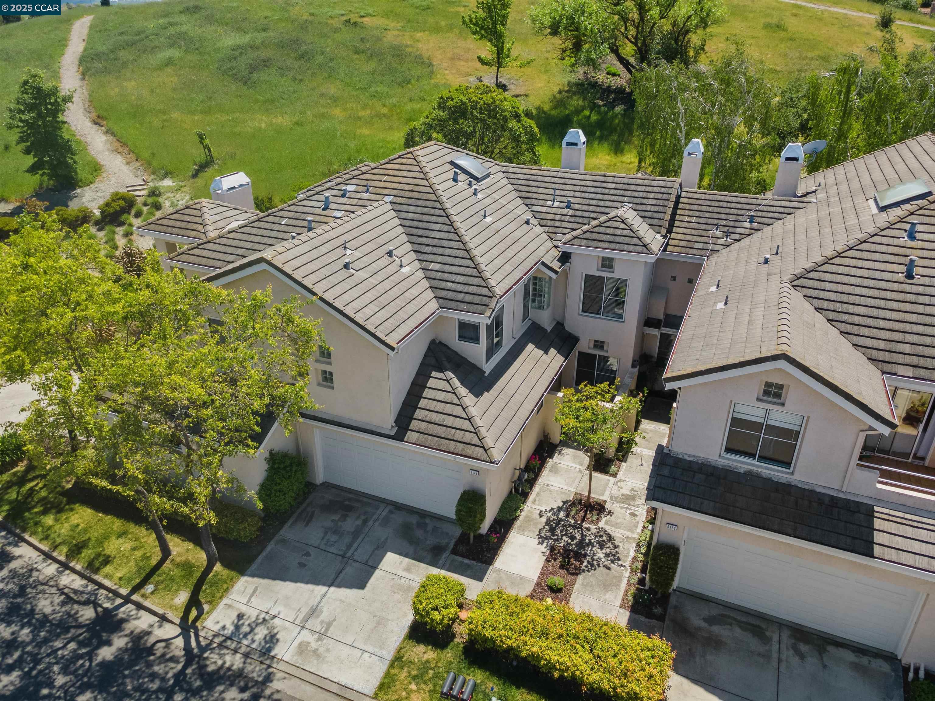 Detail Gallery Image 1 of 48 For 6178 Lakeview Cir, San Ramon,  CA 94582 - 2 Beds | 2/1 Baths