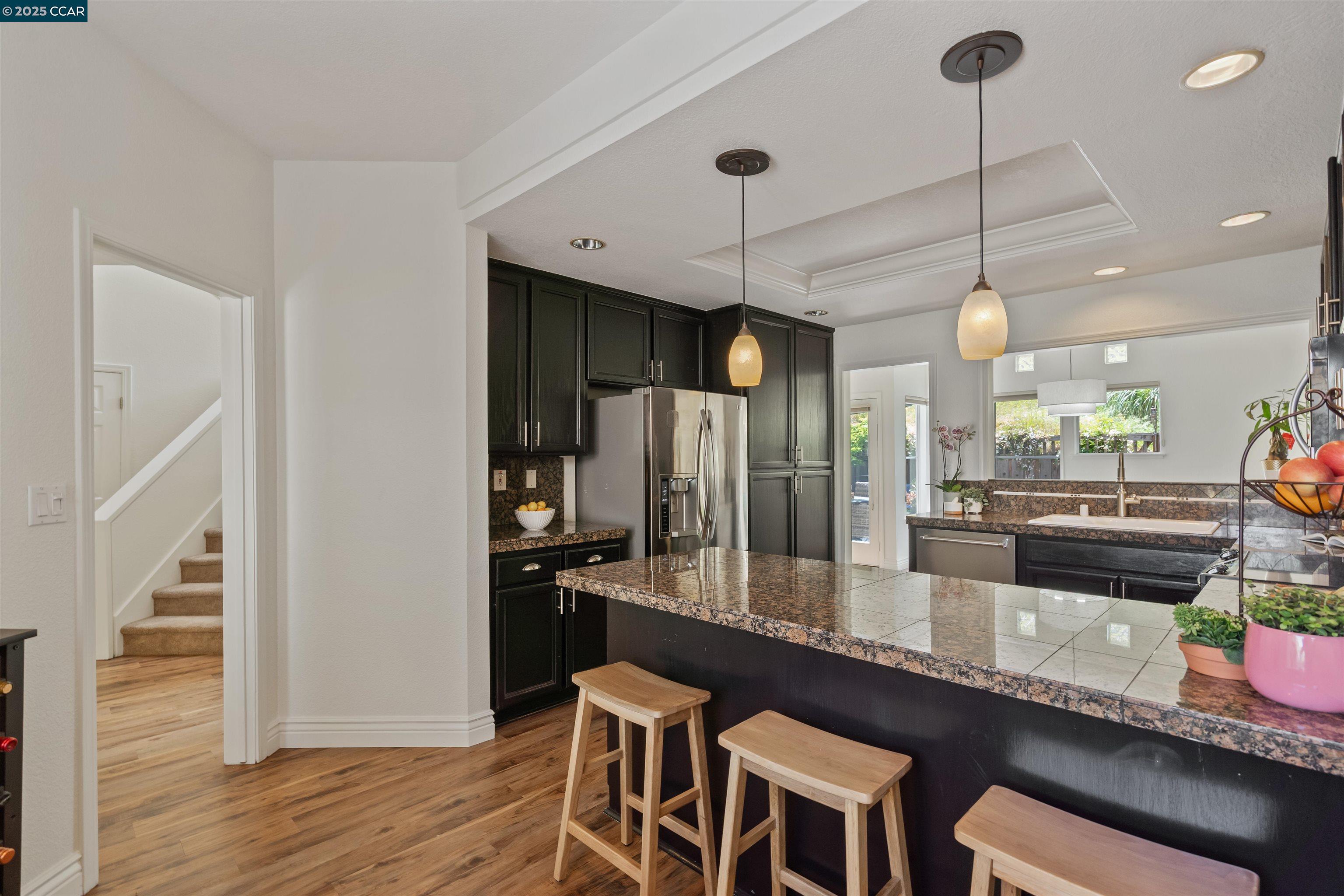 Detail Gallery Image 12 of 48 For 6178 Lakeview Cir, San Ramon,  CA 94582 - 2 Beds | 2/1 Baths