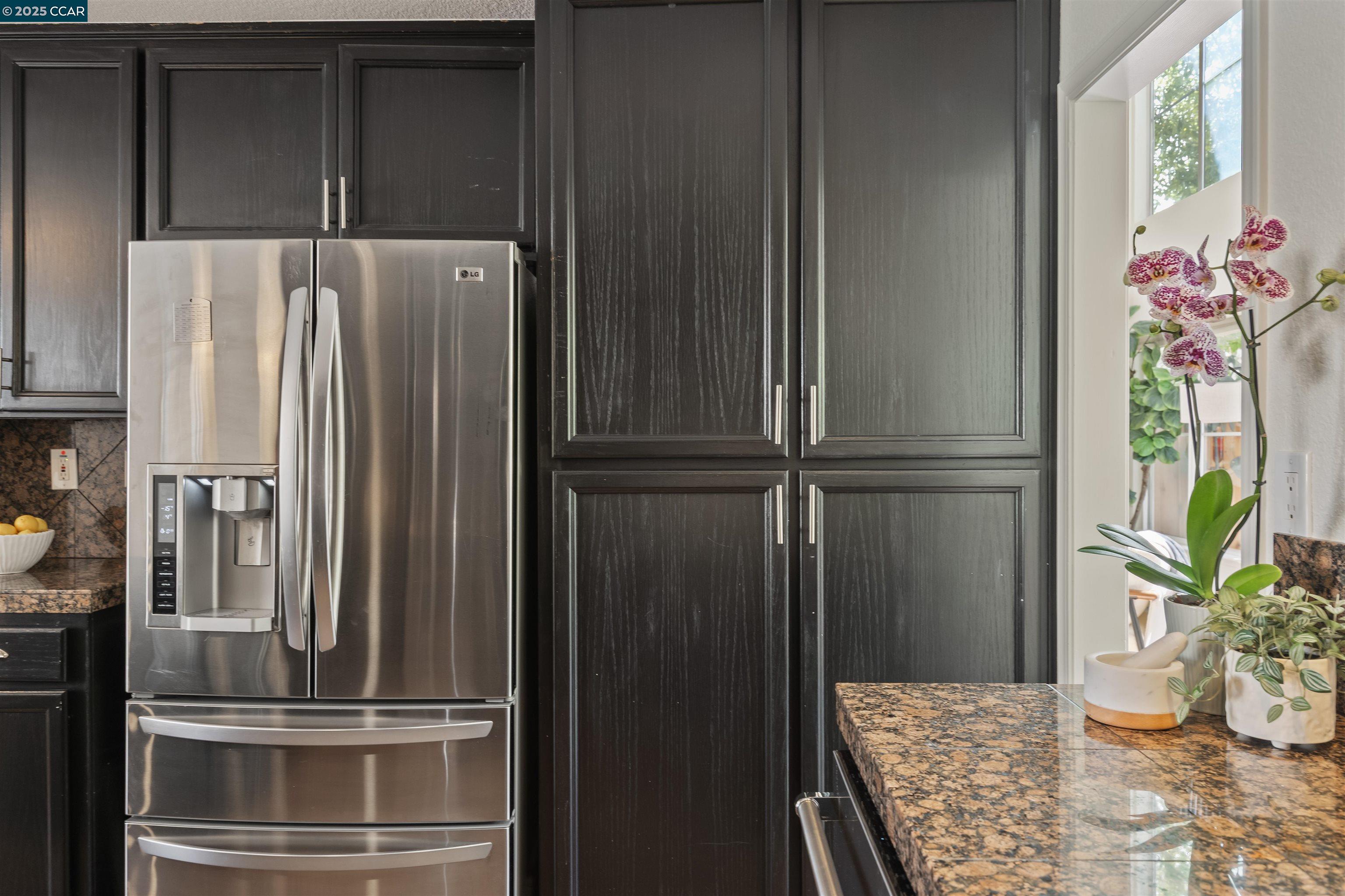 Detail Gallery Image 16 of 48 For 6178 Lakeview Cir, San Ramon,  CA 94582 - 2 Beds | 2/1 Baths