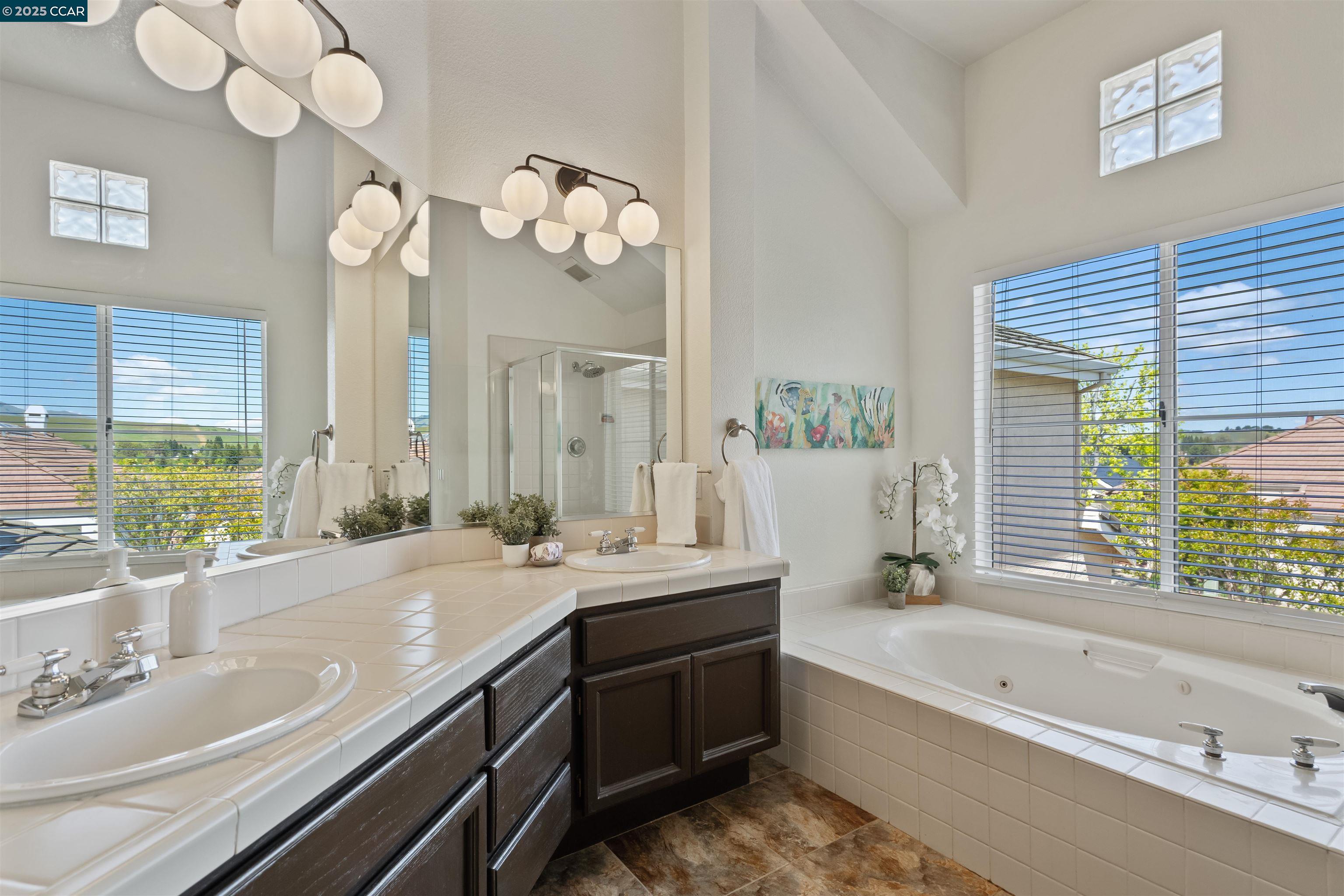 Detail Gallery Image 23 of 48 For 6178 Lakeview Cir, San Ramon,  CA 94582 - 2 Beds | 2/1 Baths