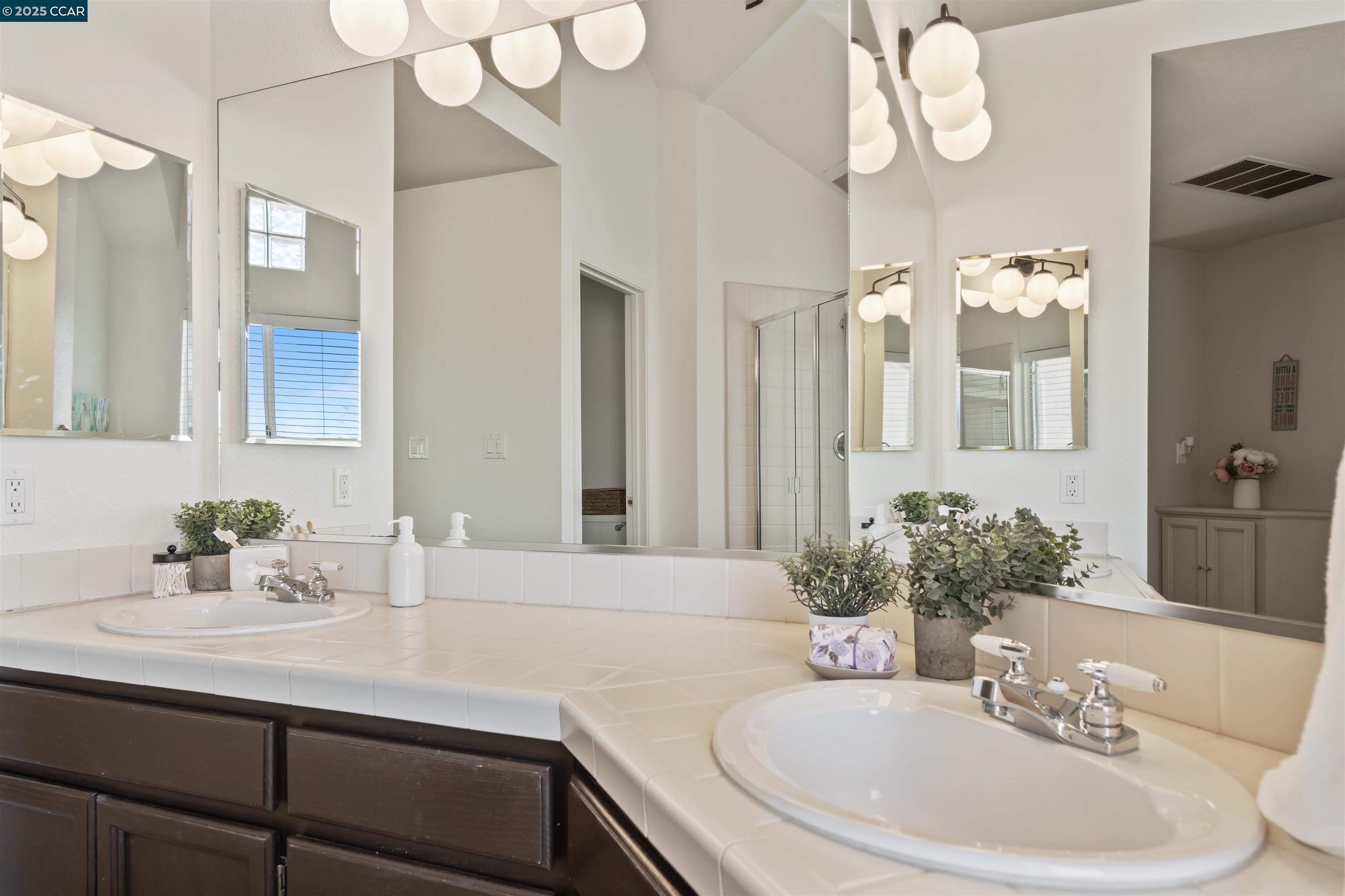 Detail Gallery Image 26 of 48 For 6178 Lakeview Cir, San Ramon,  CA 94582 - 2 Beds | 2/1 Baths