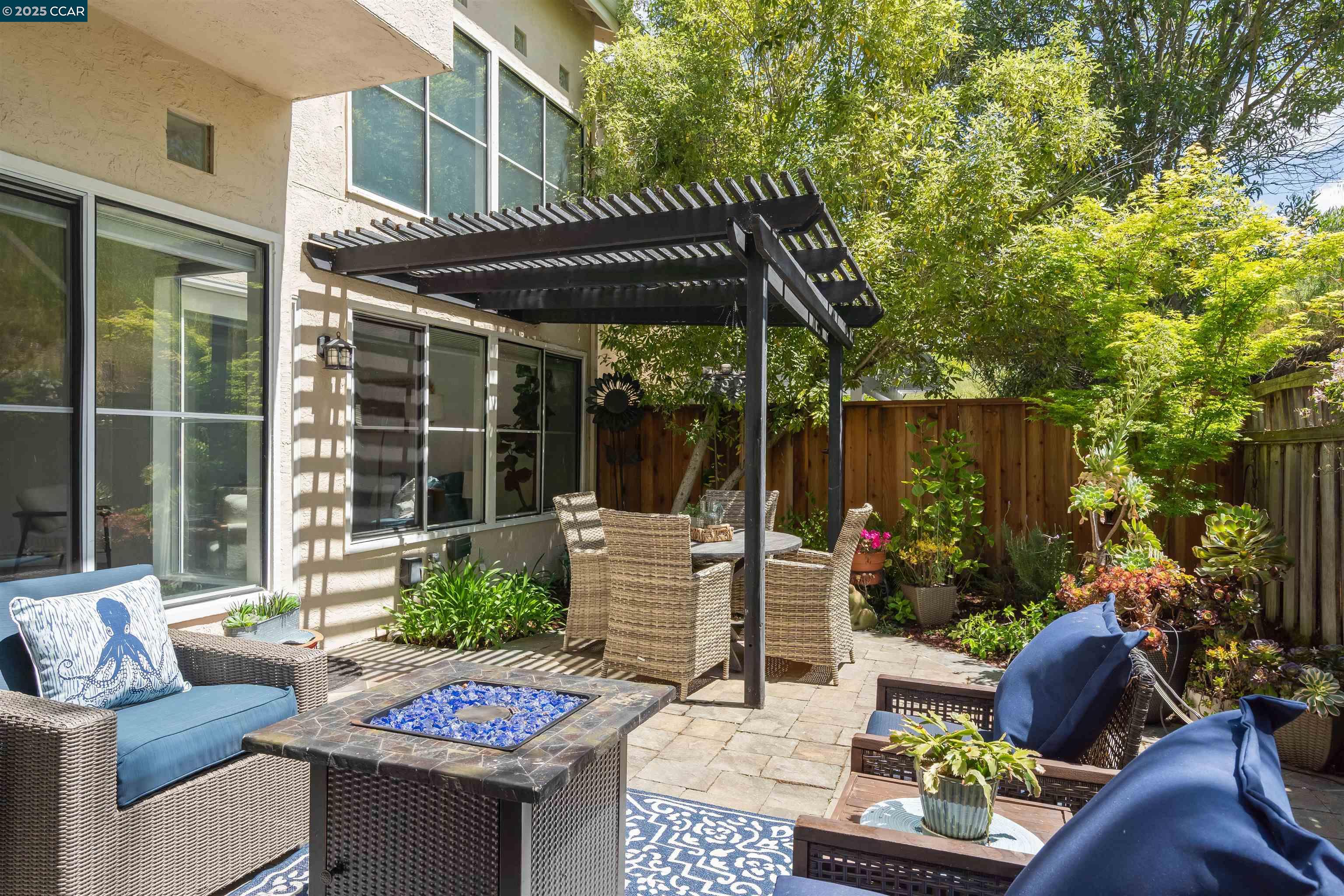 Detail Gallery Image 32 of 48 For 6178 Lakeview Cir, San Ramon,  CA 94582 - 2 Beds | 2/1 Baths