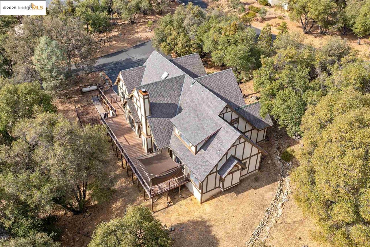 Detail Gallery Image 3 of 59 For 20965 O'brien, Sonora,  CA 95370 - 4 Beds | 3/1 Baths