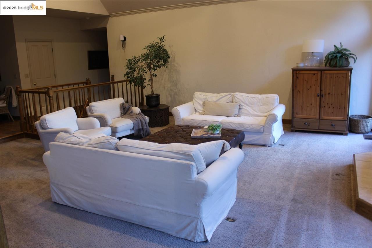 Detail Gallery Image 8 of 59 For 20965 O'brien, Sonora,  CA 95370 - 4 Beds | 3/1 Baths