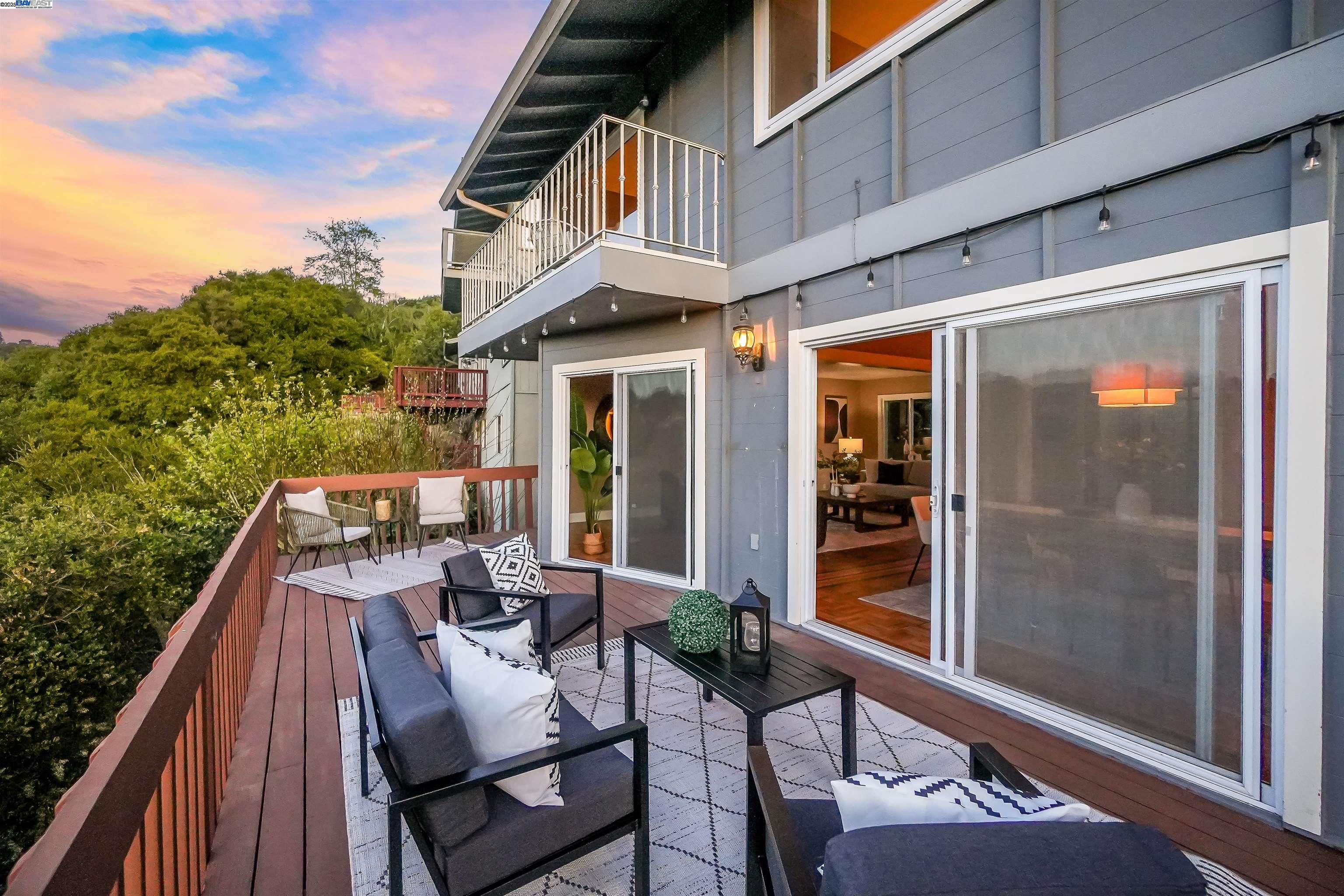 Detail Gallery Image 19 of 55 For 3218 Oakes Dr, Hayward,  CA 94542 - 5 Beds | 3/1 Baths