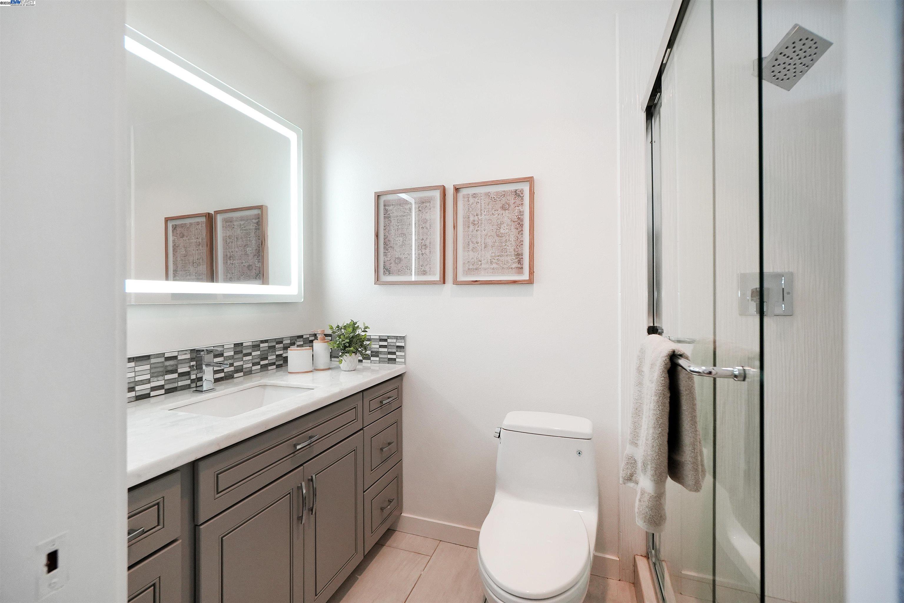 Detail Gallery Image 28 of 55 For 3218 Oakes Dr, Hayward,  CA 94542 - 5 Beds | 3/1 Baths