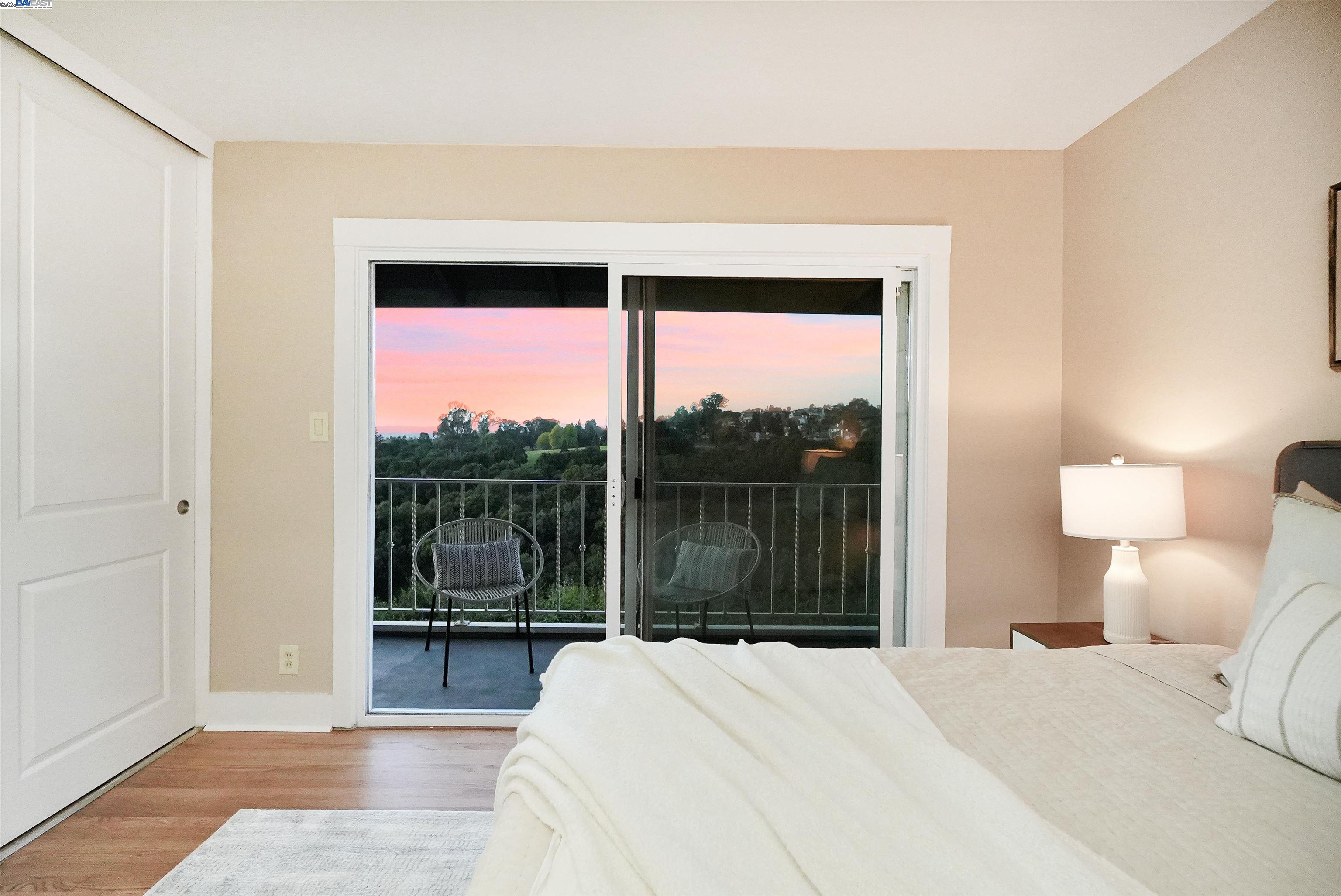 Detail Gallery Image 33 of 55 For 3218 Oakes Dr, Hayward,  CA 94542 - 5 Beds | 3/1 Baths