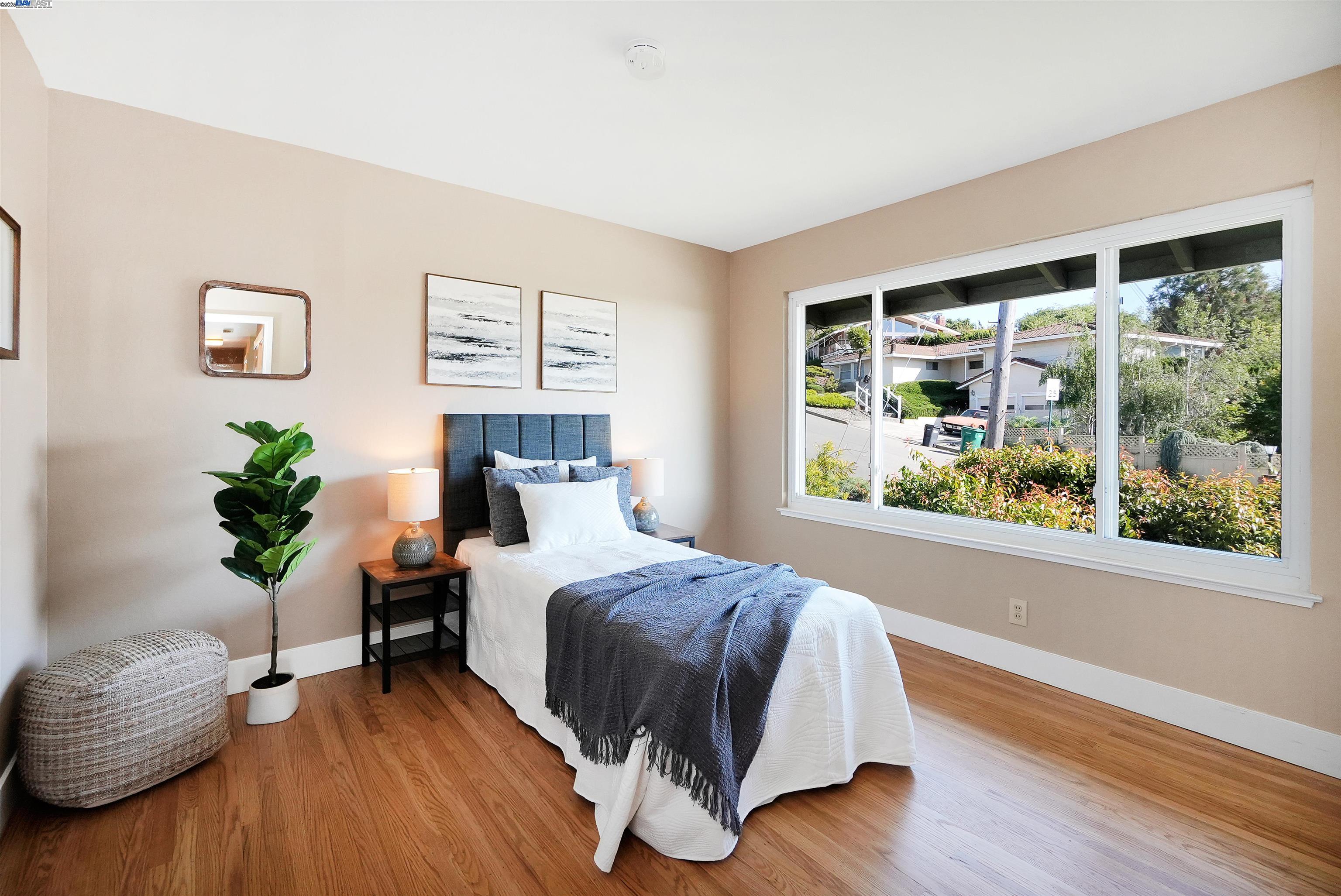 Detail Gallery Image 36 of 55 For 3218 Oakes Dr, Hayward,  CA 94542 - 5 Beds | 3/1 Baths