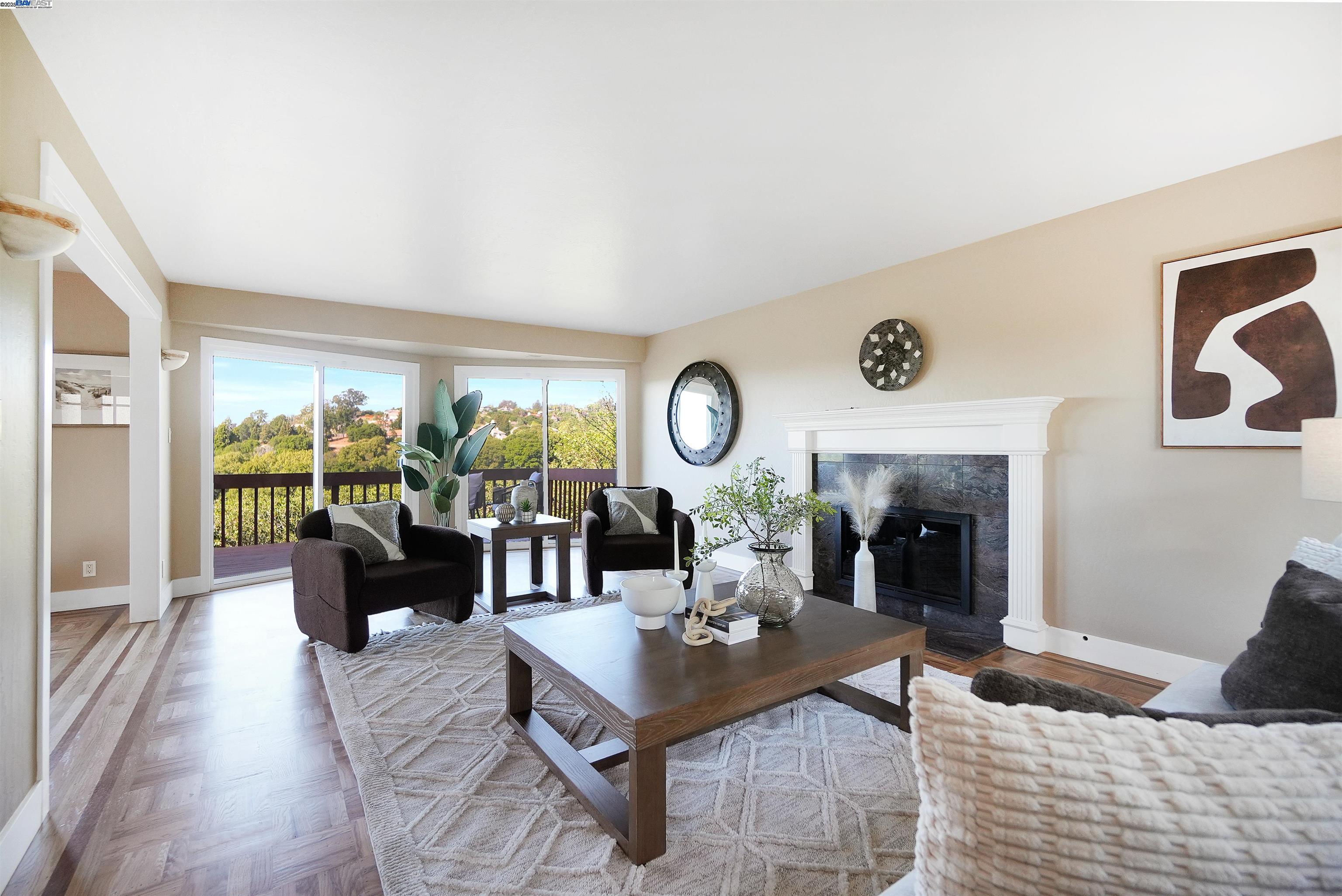 Detail Gallery Image 6 of 55 For 3218 Oakes Dr, Hayward,  CA 94542 - 5 Beds | 3/1 Baths