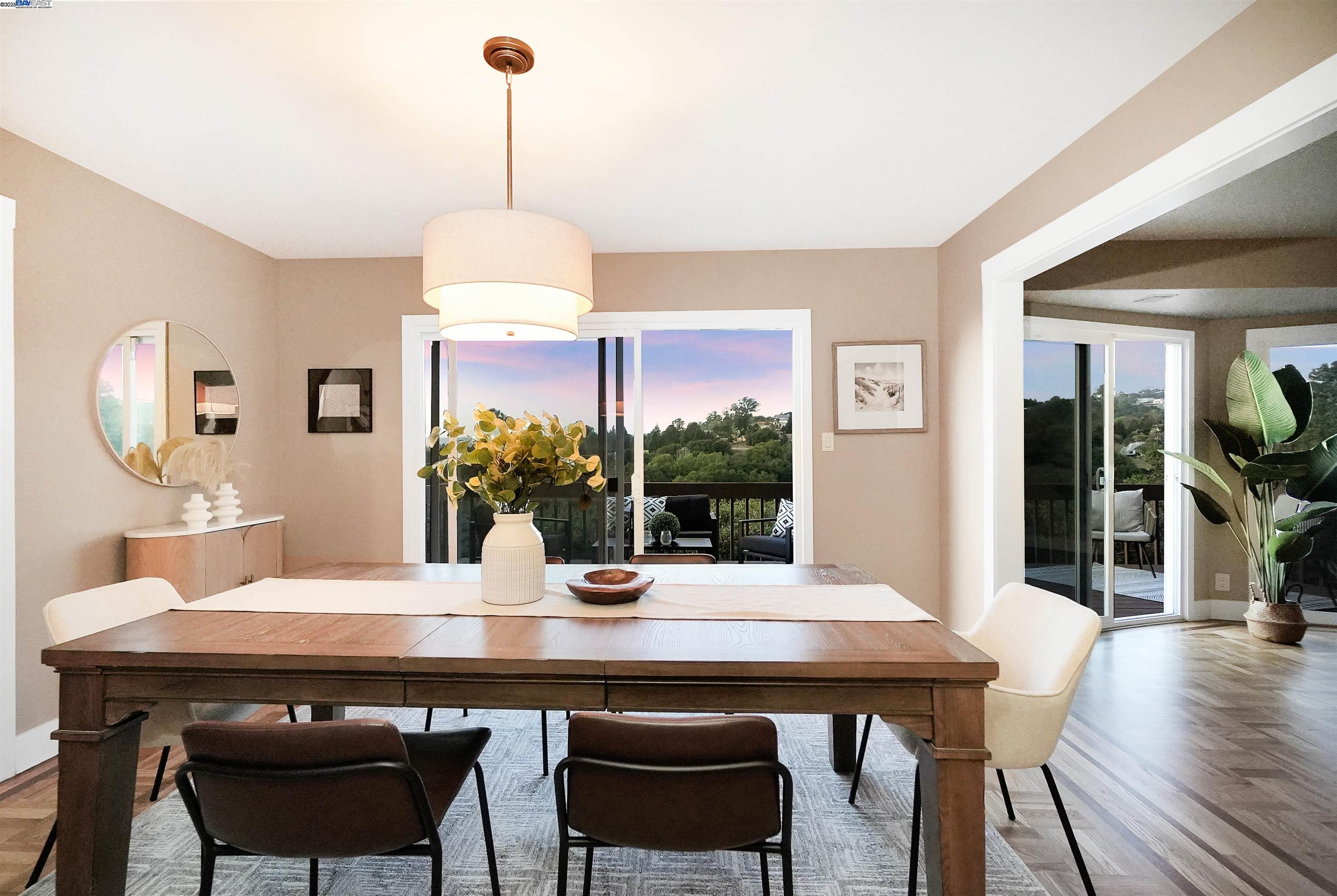 Detail Gallery Image 10 of 55 For 3218 Oakes Dr, Hayward,  CA 94542 - 5 Beds | 3/1 Baths