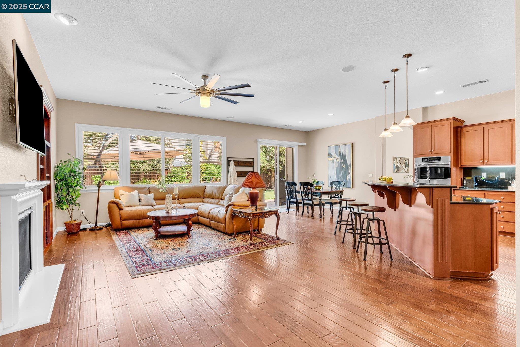 Detail Gallery Image 15 of 59 For 213 Shady Oak Dr, Oakley,  CA 94561 - 4 Beds | 3 Baths