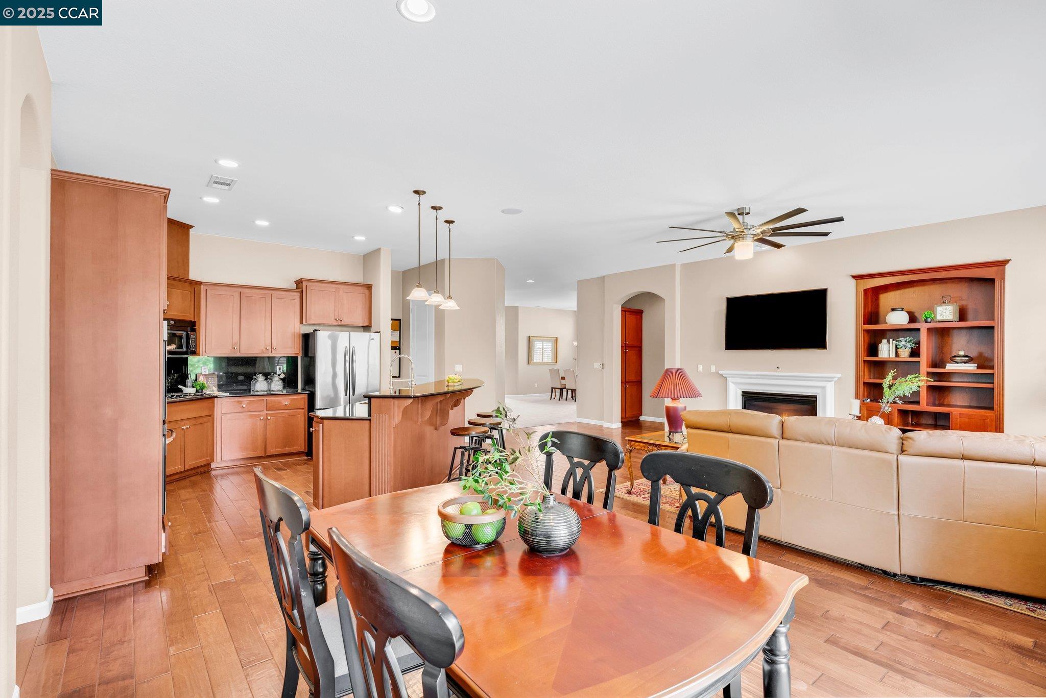Detail Gallery Image 26 of 59 For 213 Shady Oak Dr, Oakley,  CA 94561 - 4 Beds | 3 Baths