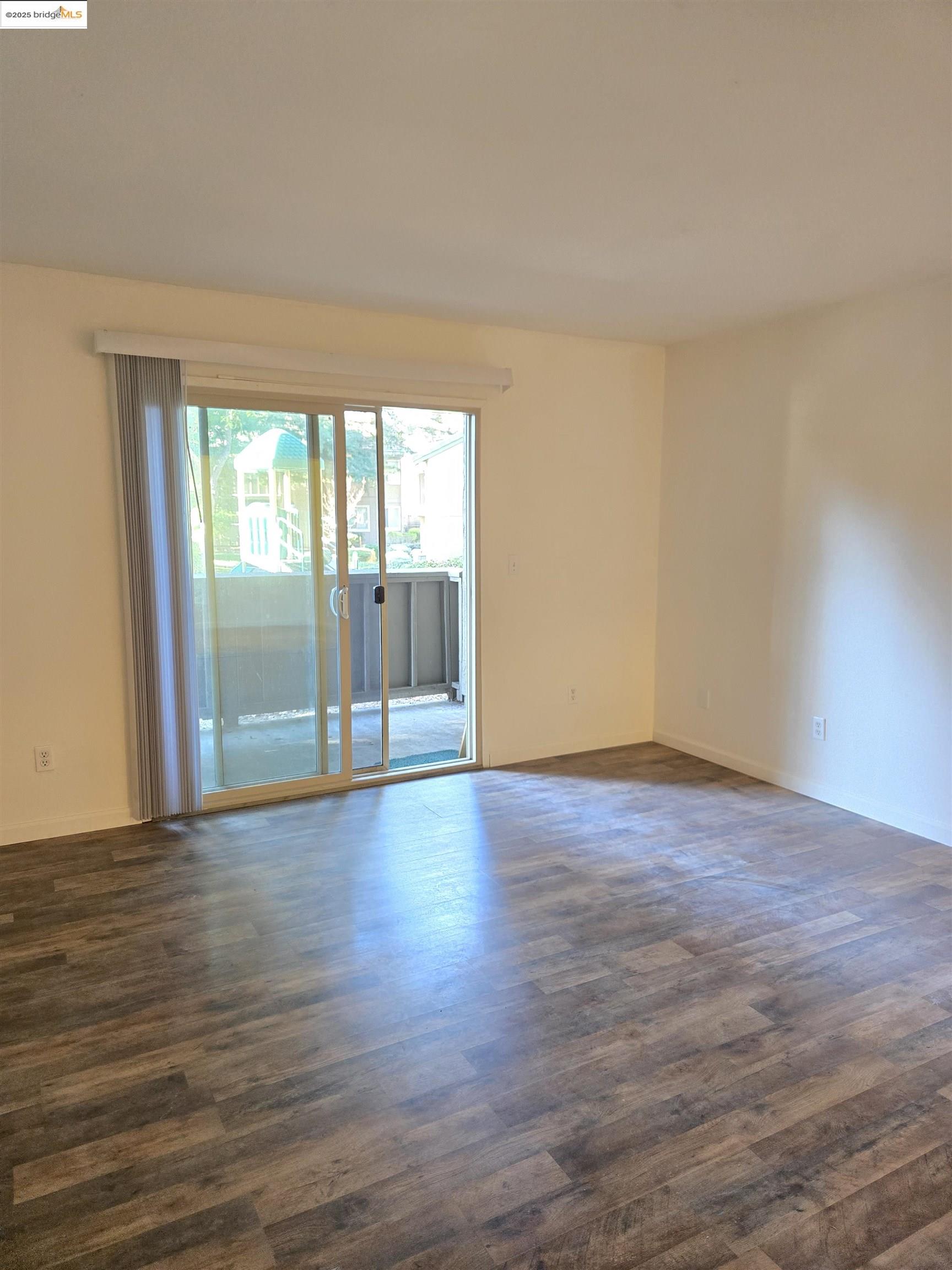 Photo #8: 41095337 Listing: Photo #8