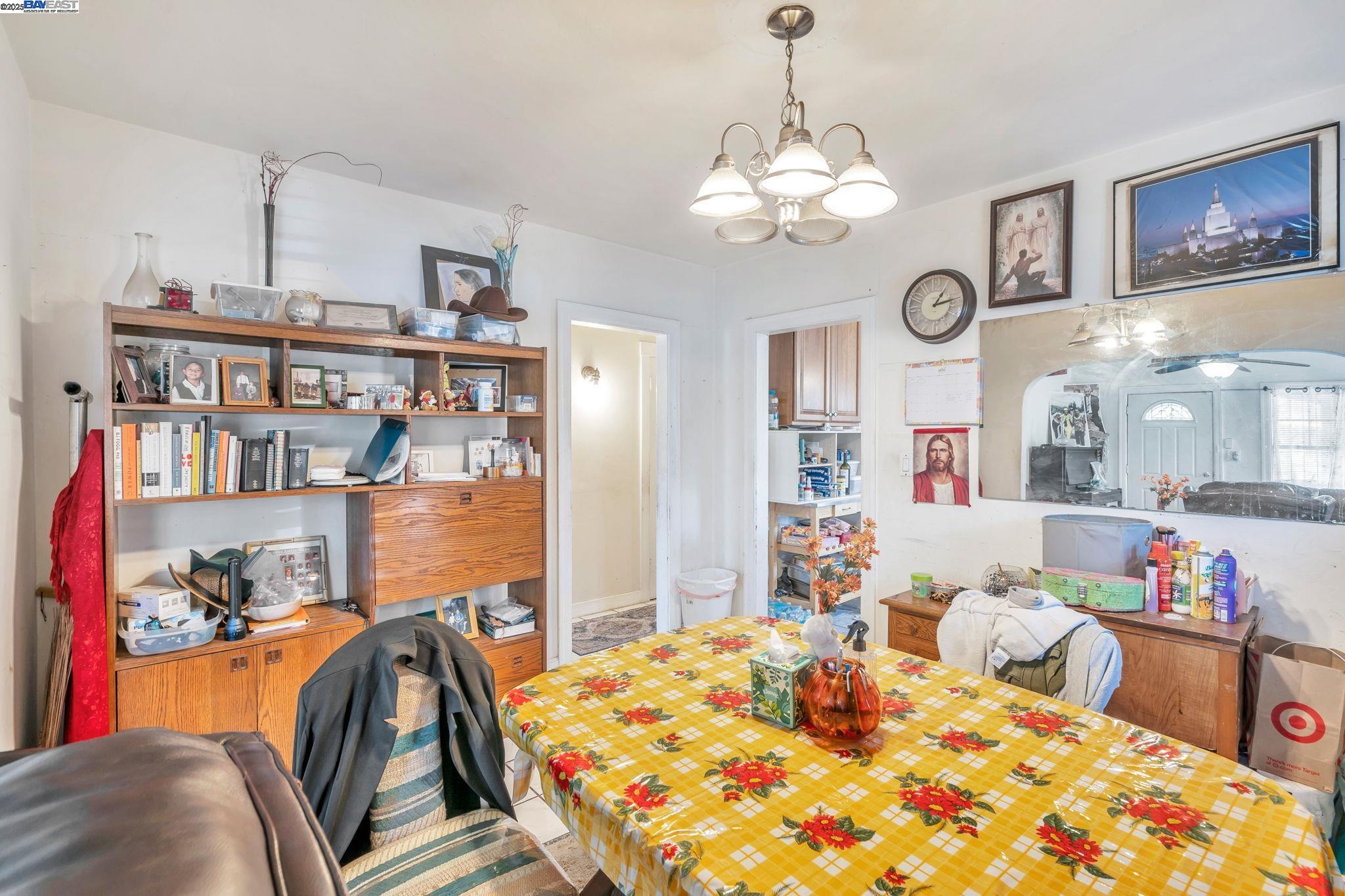 1550 79Th Ave, Oakland, California 94621, 2 Bedrooms Bedrooms, 5 Rooms Rooms,1 BathroomBathrooms,Residential,For Sale,1550 79Th Ave,41095341