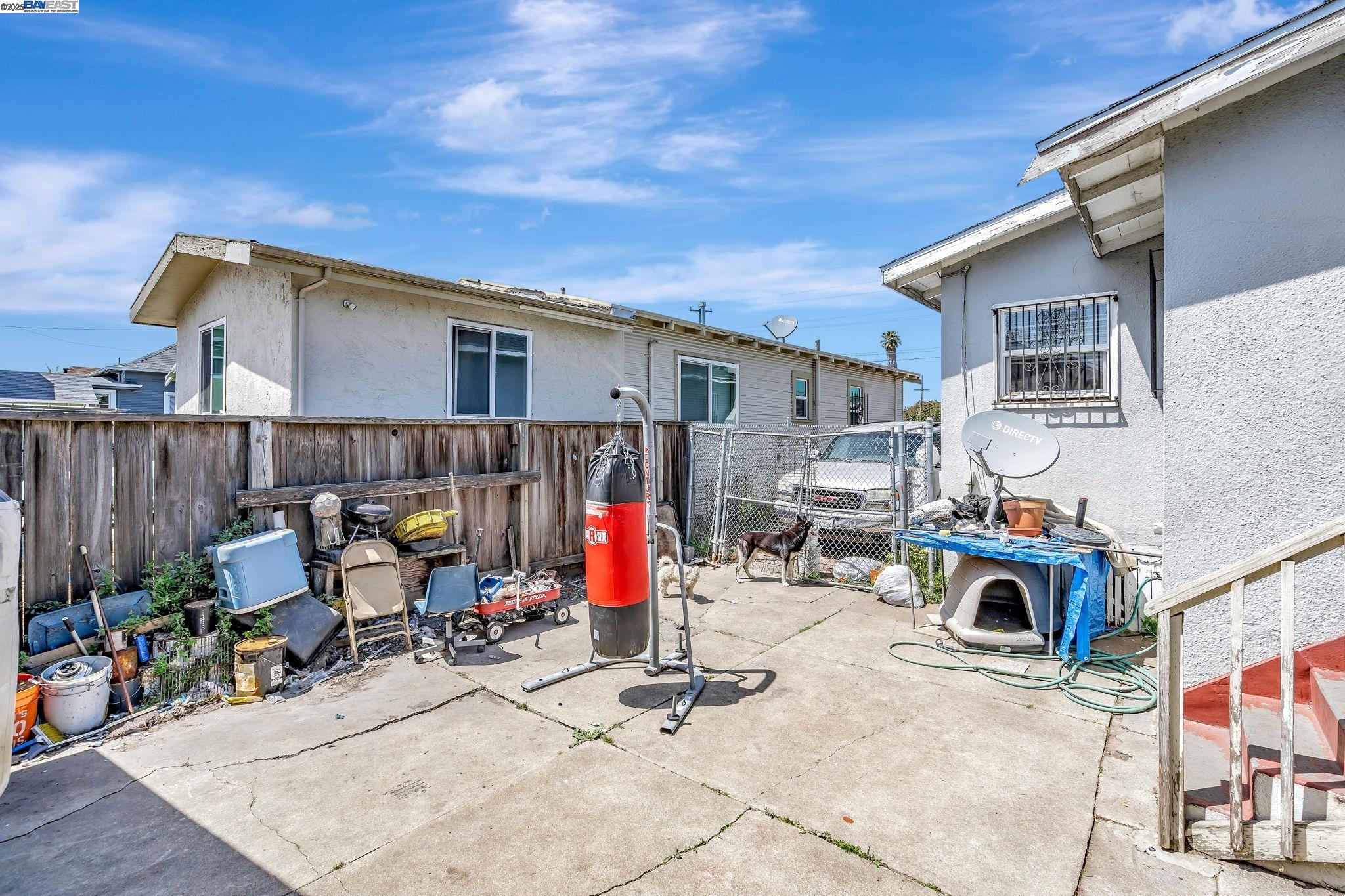 1550 79Th Ave, Oakland, California 94621, 2 Bedrooms Bedrooms, 5 Rooms Rooms,1 BathroomBathrooms,Residential,For Sale,1550 79Th Ave,41095341