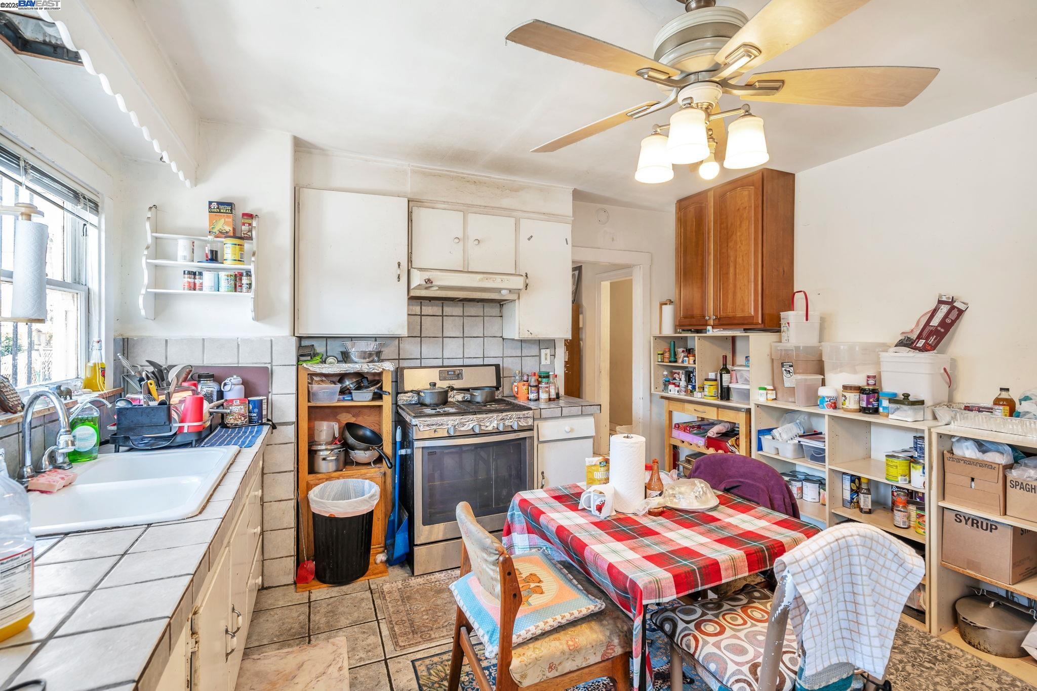 1550 79Th Ave, Oakland, California 94621, 2 Bedrooms Bedrooms, 5 Rooms Rooms,1 BathroomBathrooms,Residential,For Sale,1550 79Th Ave,41095341