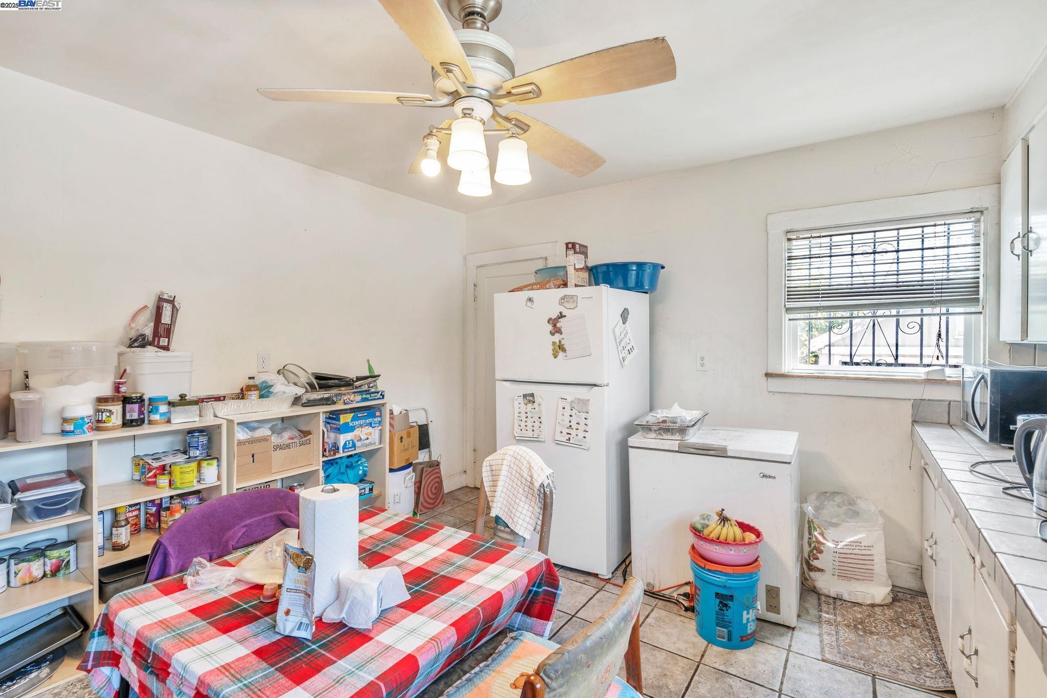1550 79Th Ave, Oakland, California 94621, 2 Bedrooms Bedrooms, 5 Rooms Rooms,1 BathroomBathrooms,Residential,For Sale,1550 79Th Ave,41095341