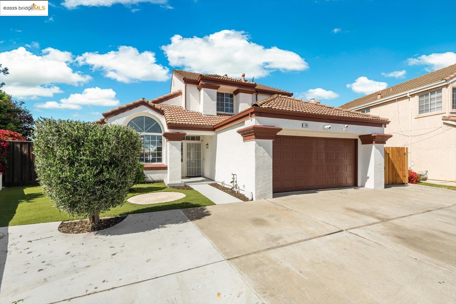 Detail Gallery Image 2 of 55 For 14 Cotati Ct, Oakley,  CA 94561 - 4 Beds | 2/1 Baths