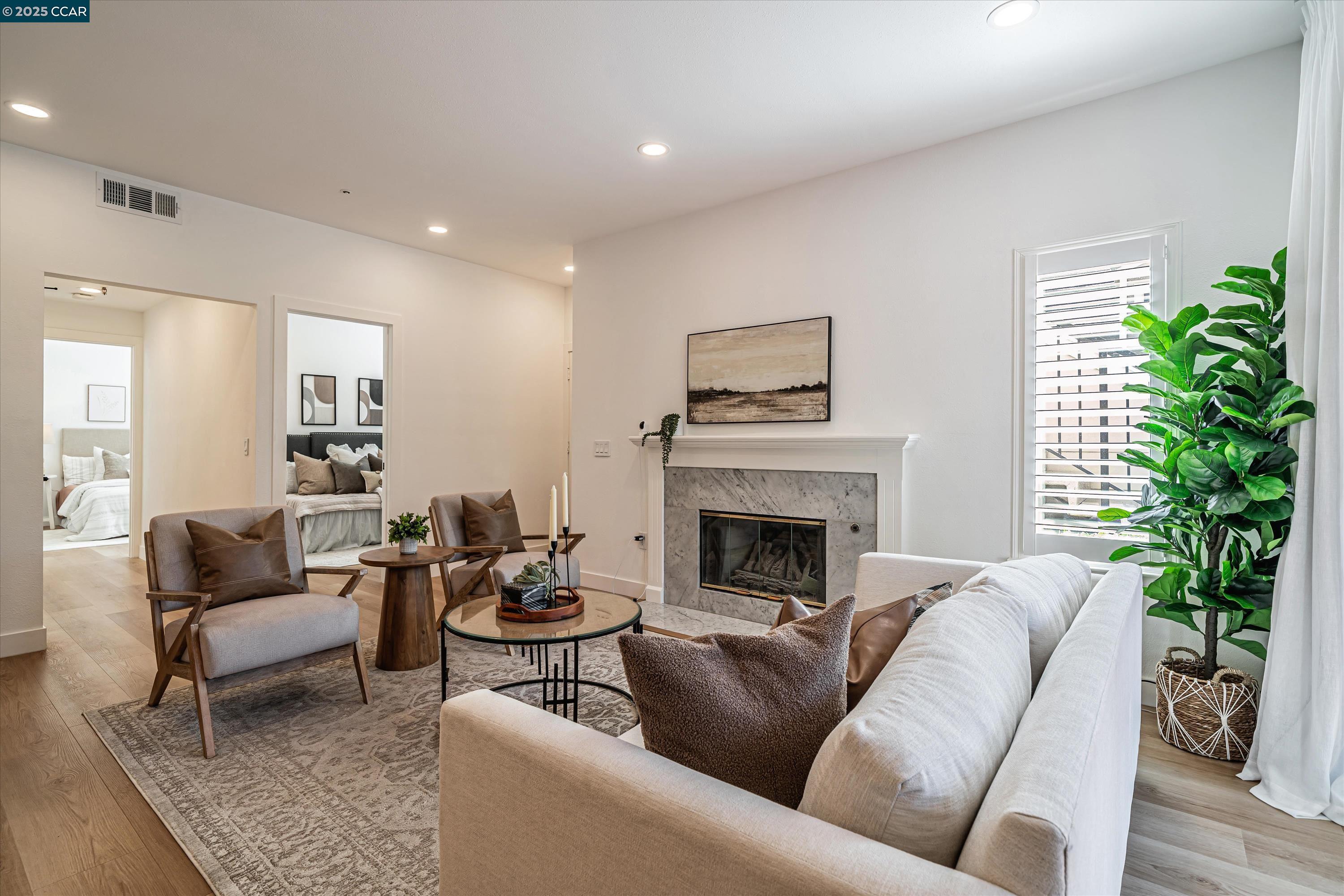 Photo #4: 41095349 Listing: Photo #4