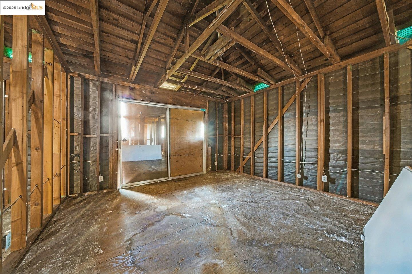 Detail Gallery Image 21 of 35 For , Oakland,  CA 94605 - 3 Beds | 2 Baths