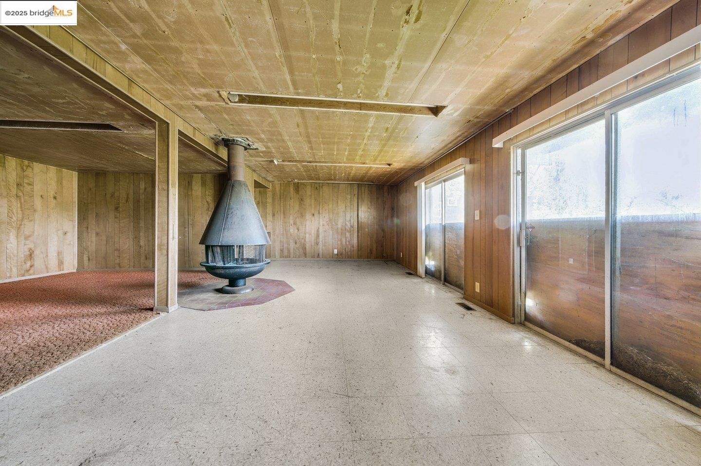 Detail Gallery Image 28 of 35 For , Oakland,  CA 94605 - 3 Beds | 2 Baths