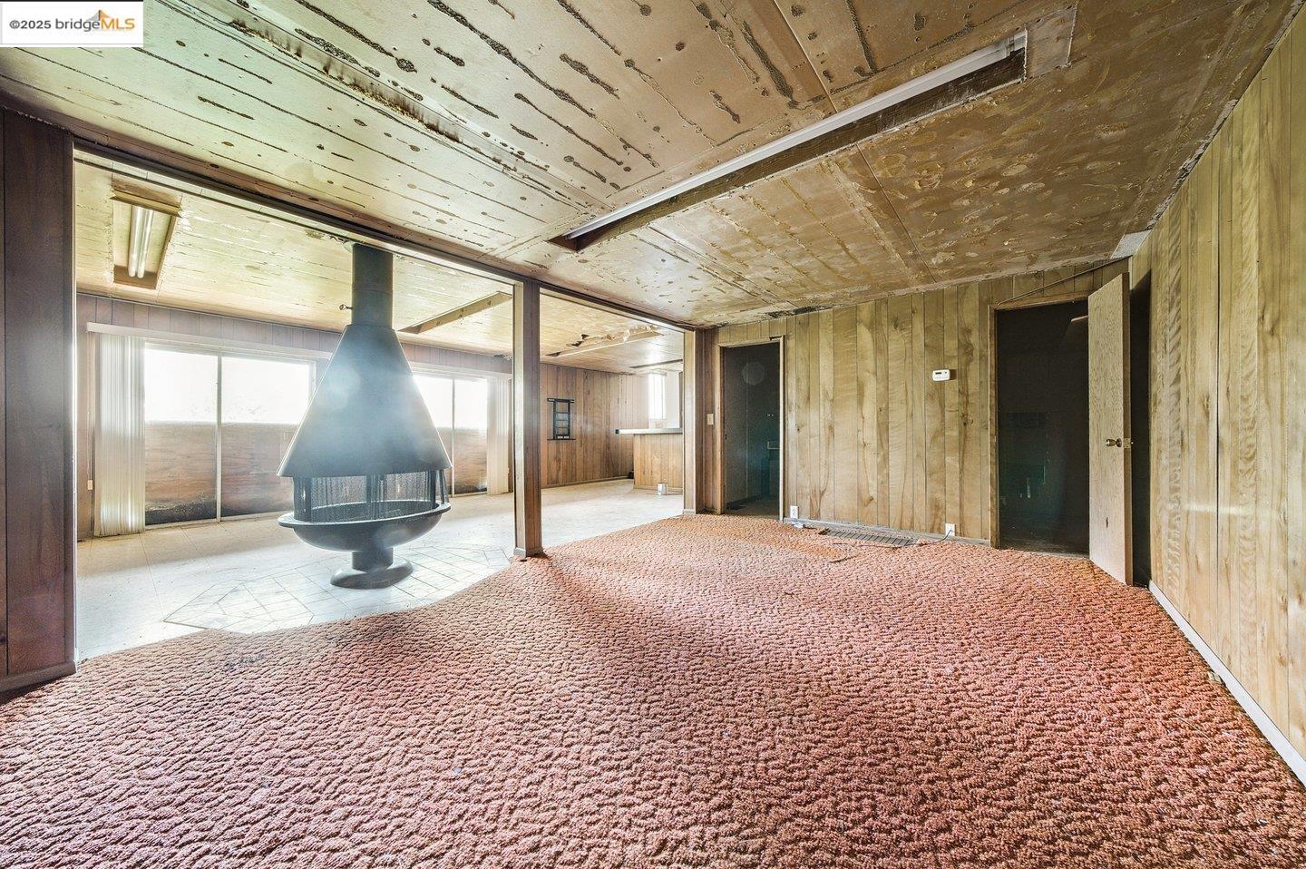 Detail Gallery Image 31 of 35 For , Oakland,  CA 94605 - 3 Beds | 2 Baths