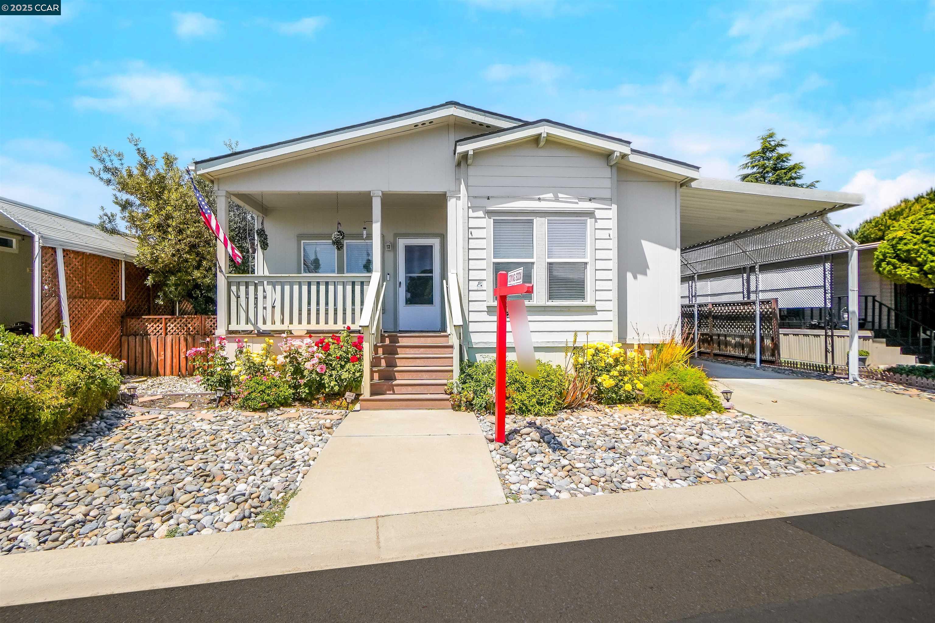 Detail Gallery Image 2 of 43 For 1287 Sussex Way, Hayward,  CA 94544 - 3 Beds | 2 Baths