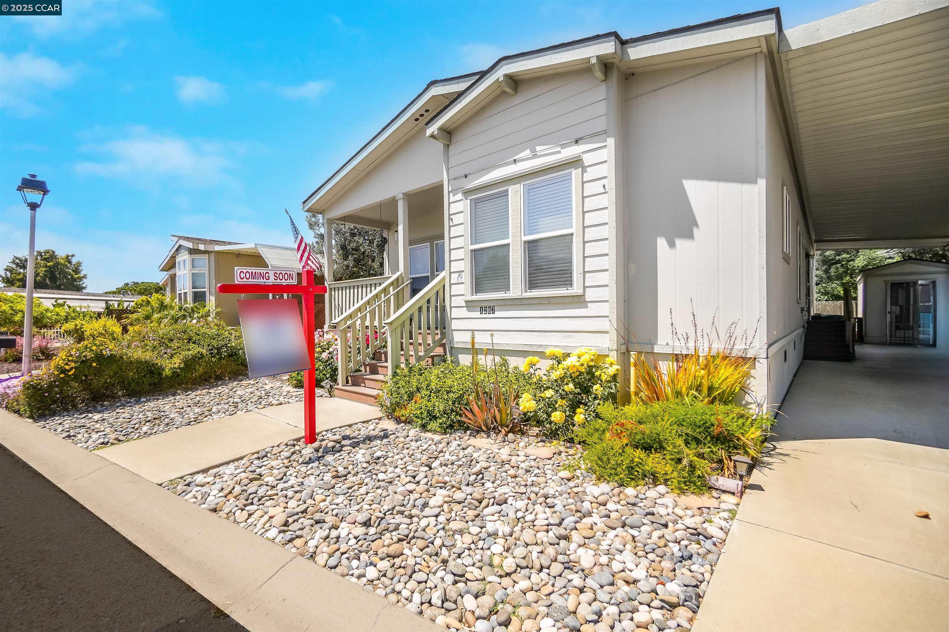 Detail Gallery Image 3 of 43 For 1287 Sussex Way, Hayward,  CA 94544 - 3 Beds | 2 Baths